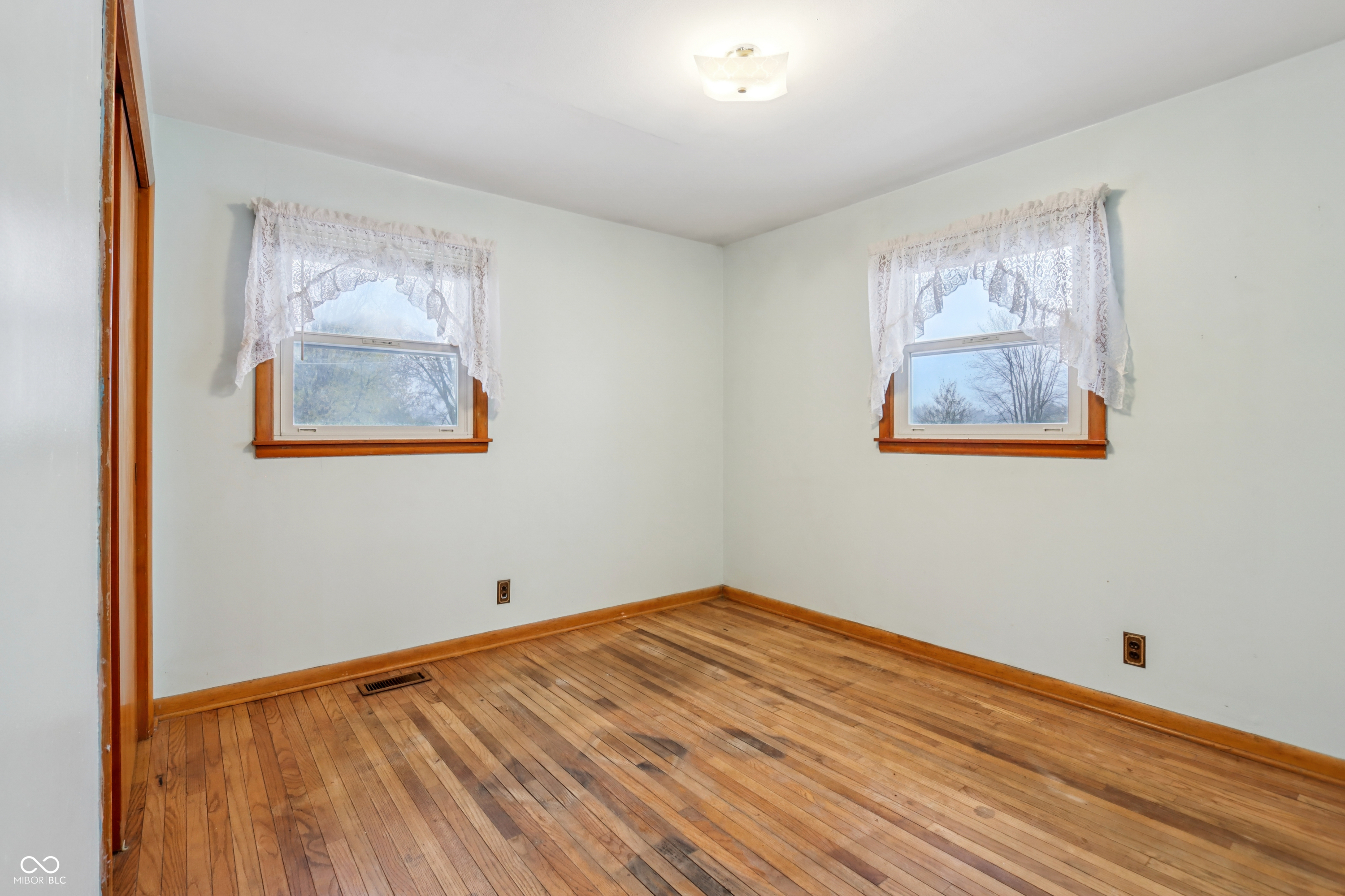 1670 W Old Waynetown Road