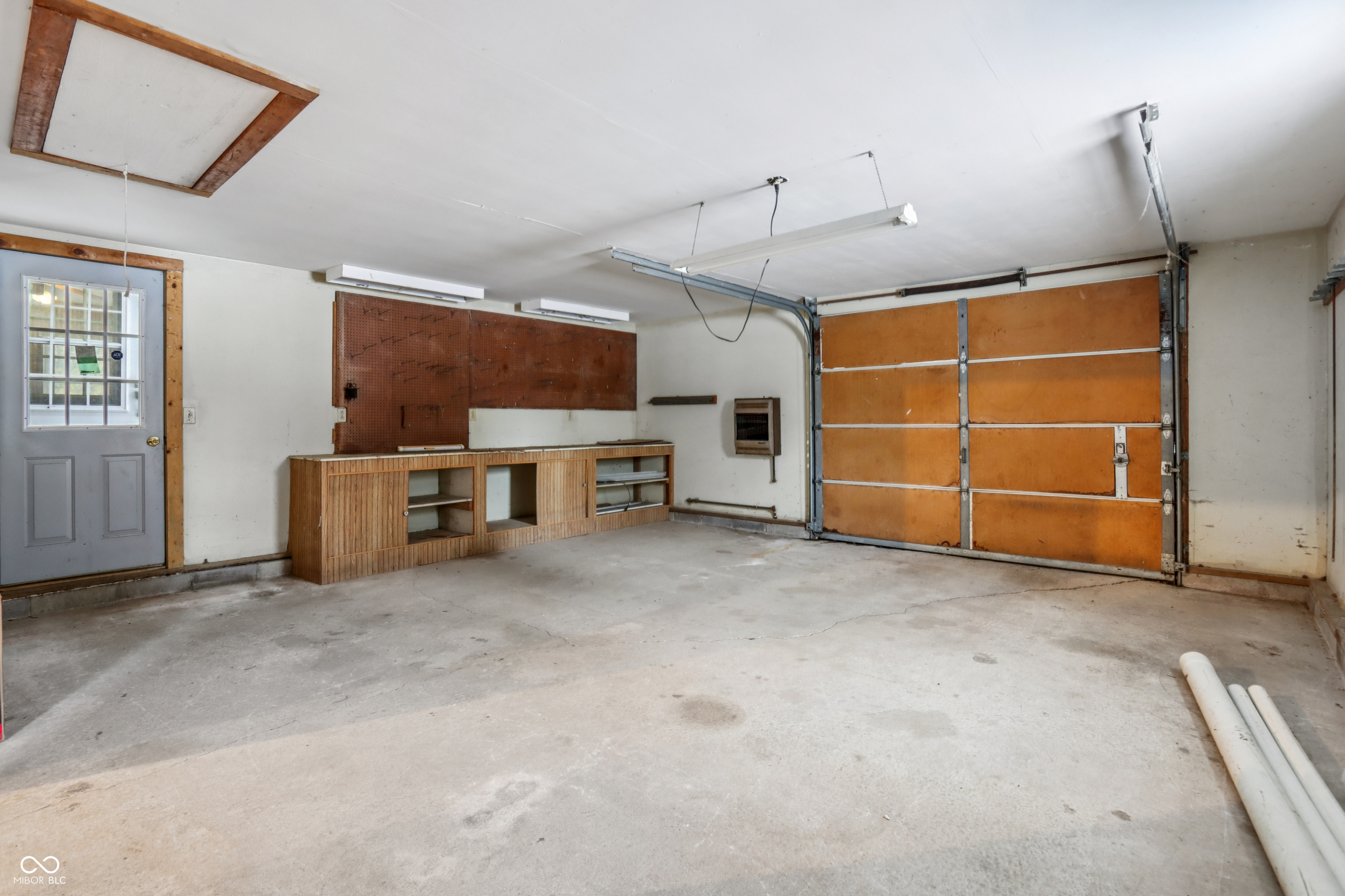 1670 W Old Waynetown Road