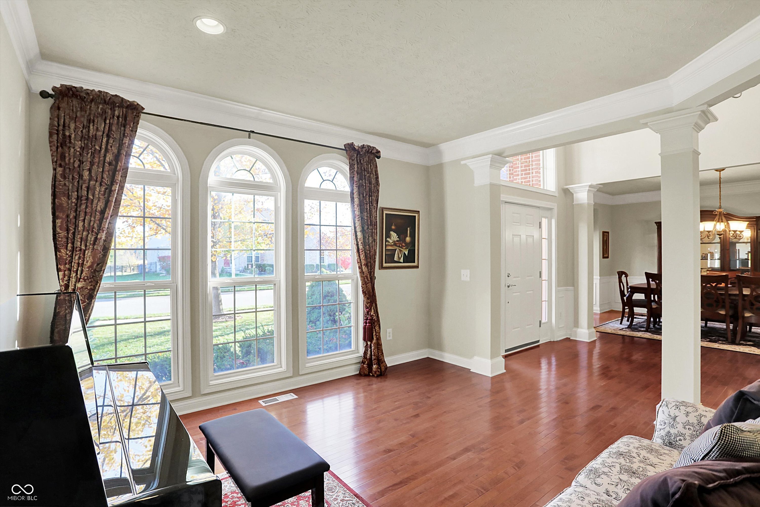 3884 Long Ridge Boulevard