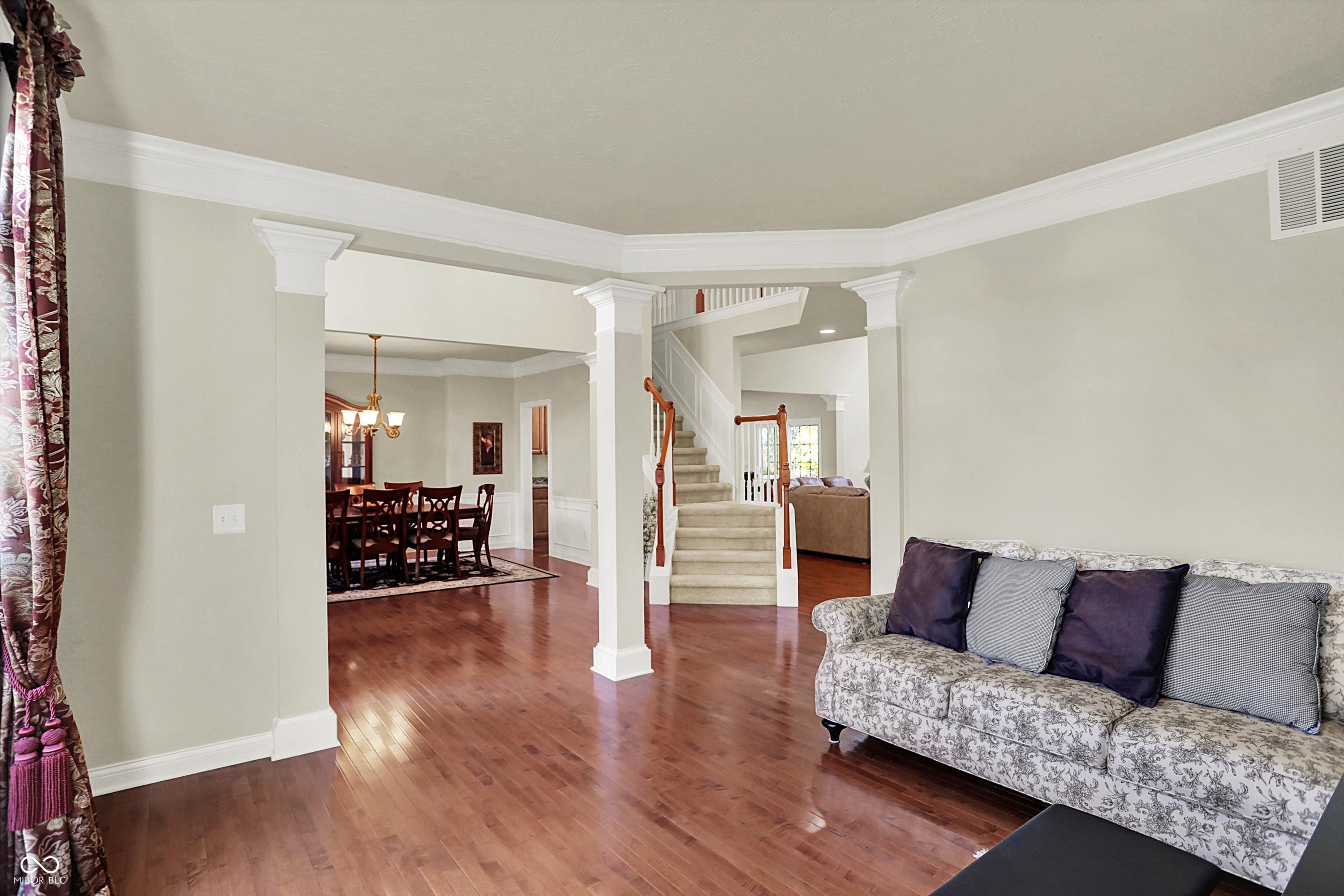 3884 Long Ridge Boulevard