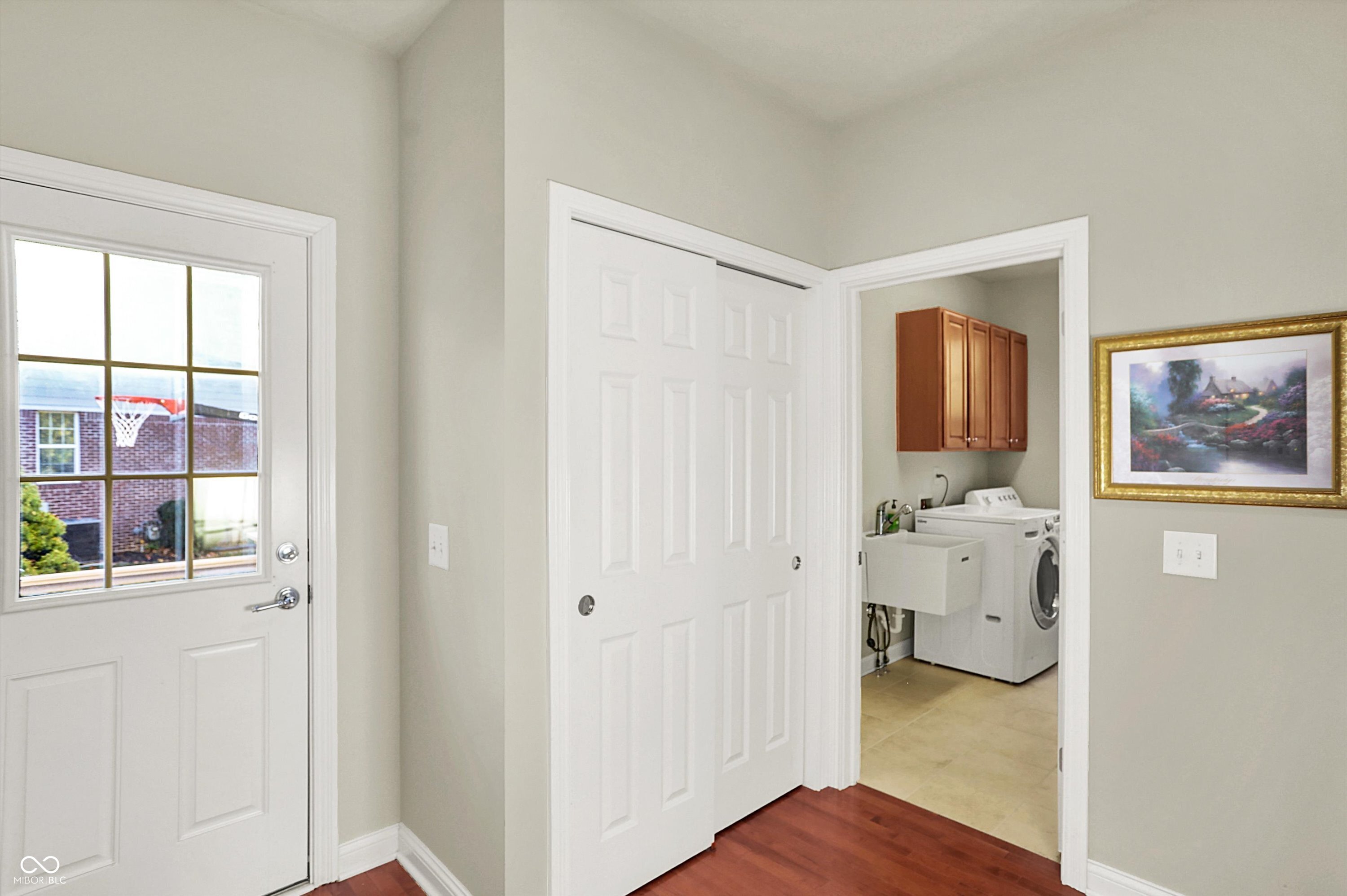 3884 Long Ridge Boulevard