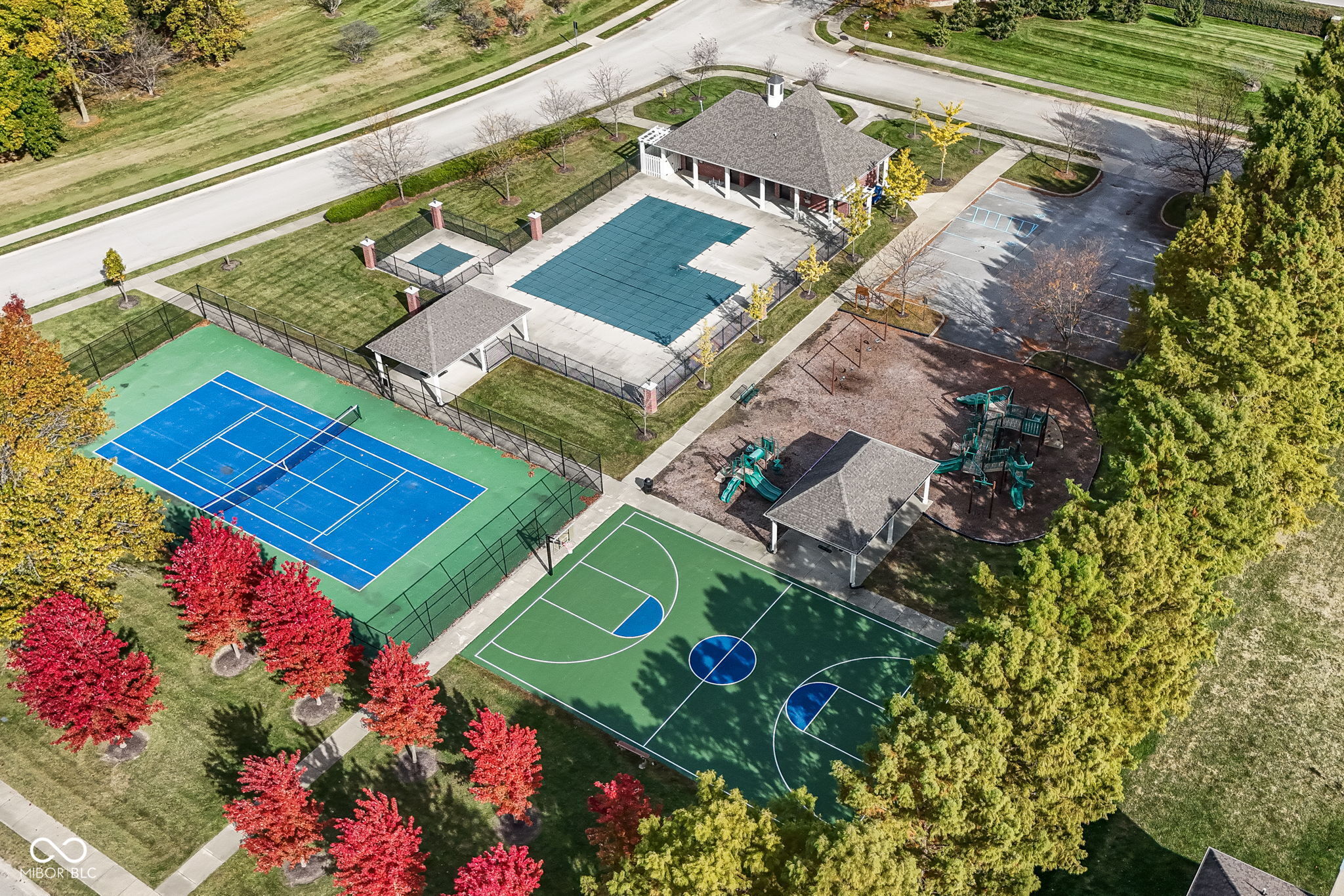 3884 Long Ridge Boulevard