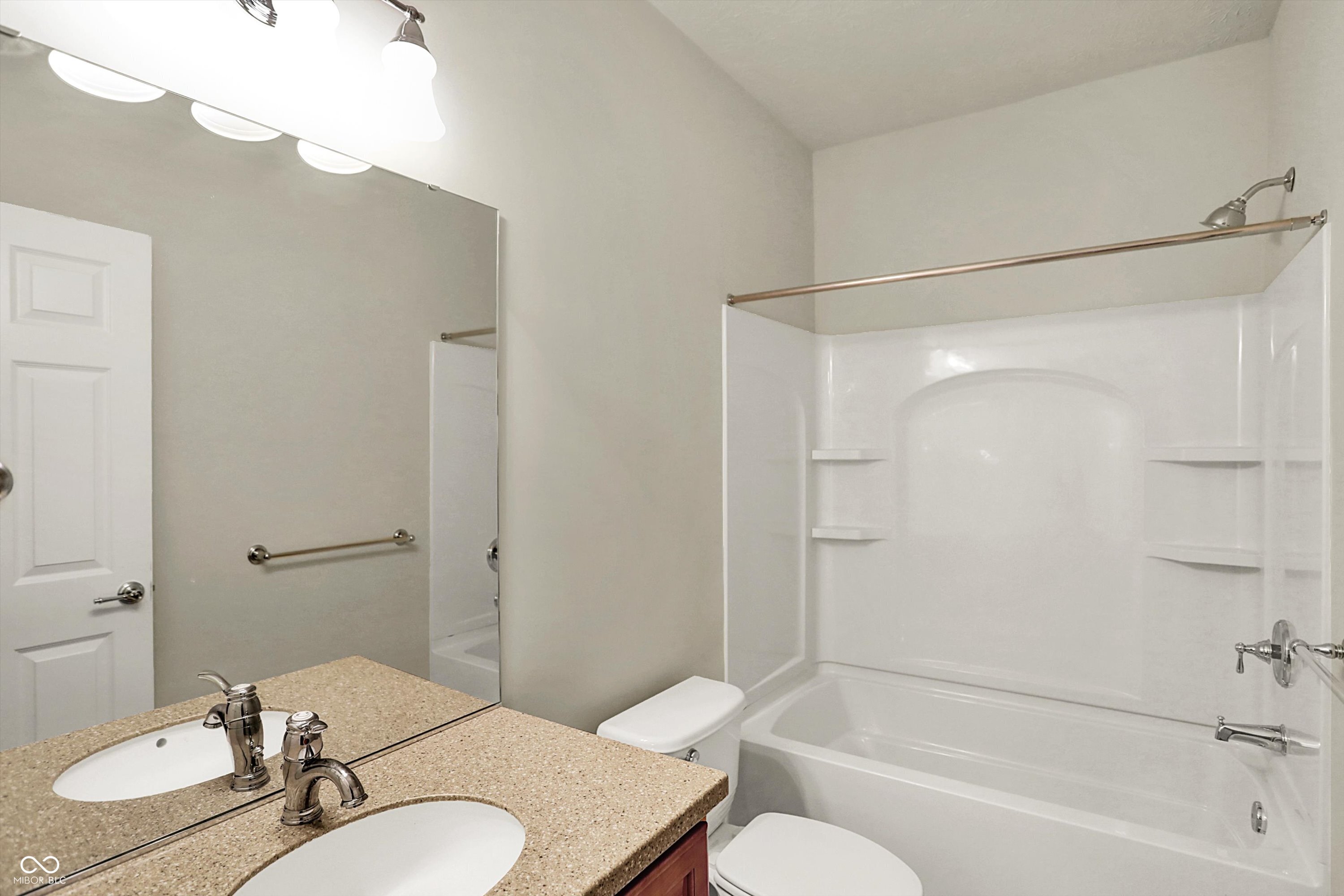 3884 Long Ridge Boulevard