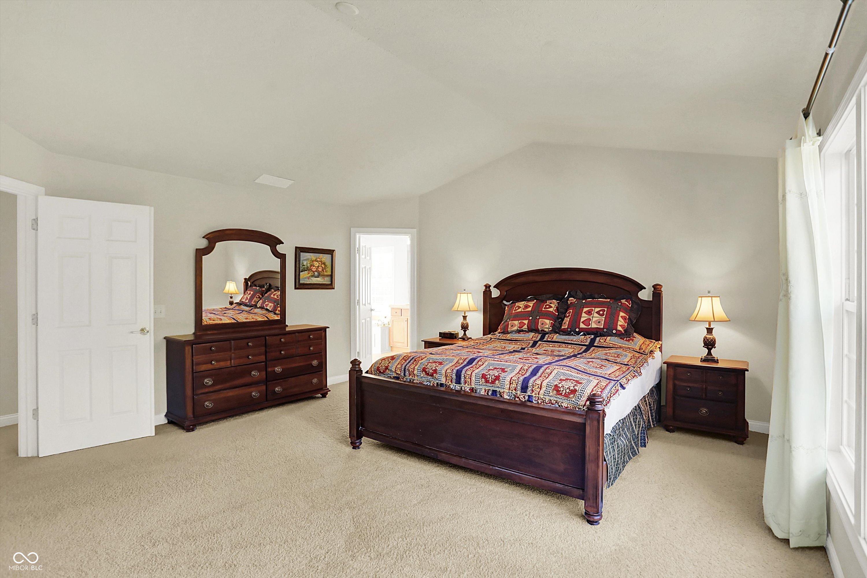 3884 Long Ridge Boulevard