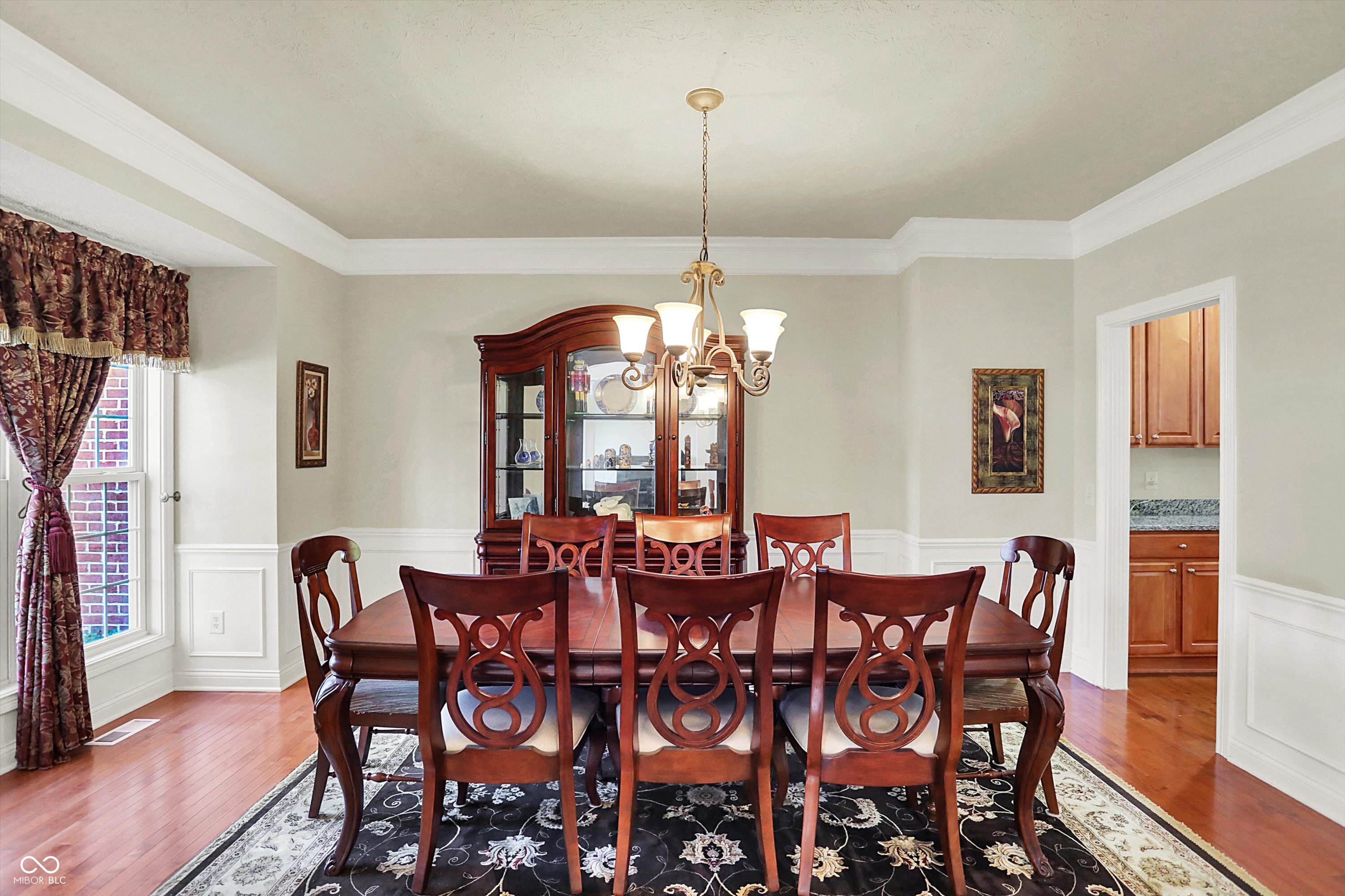 3884 Long Ridge Boulevard