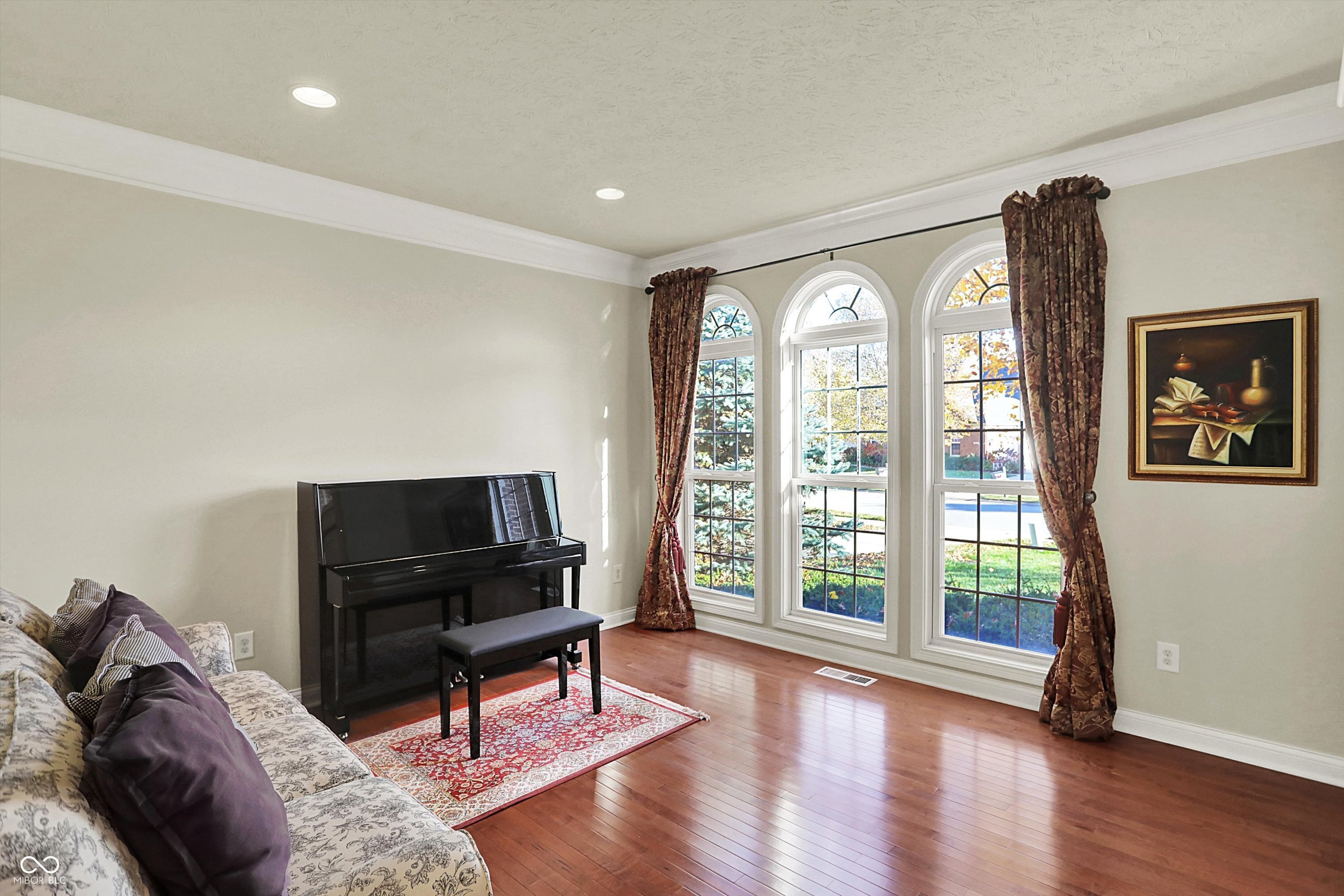 3884 Long Ridge Boulevard