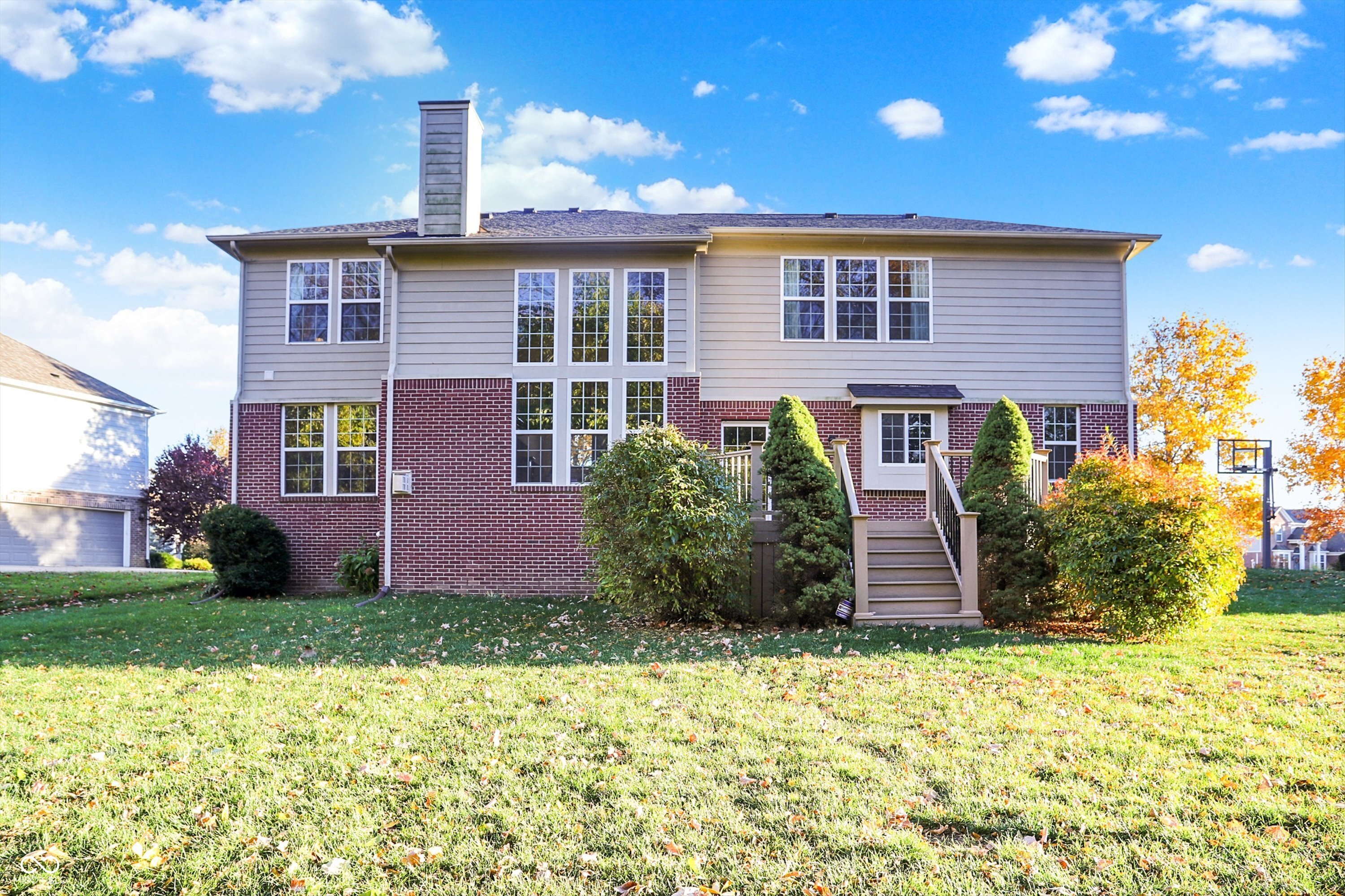 3884 Long Ridge Boulevard