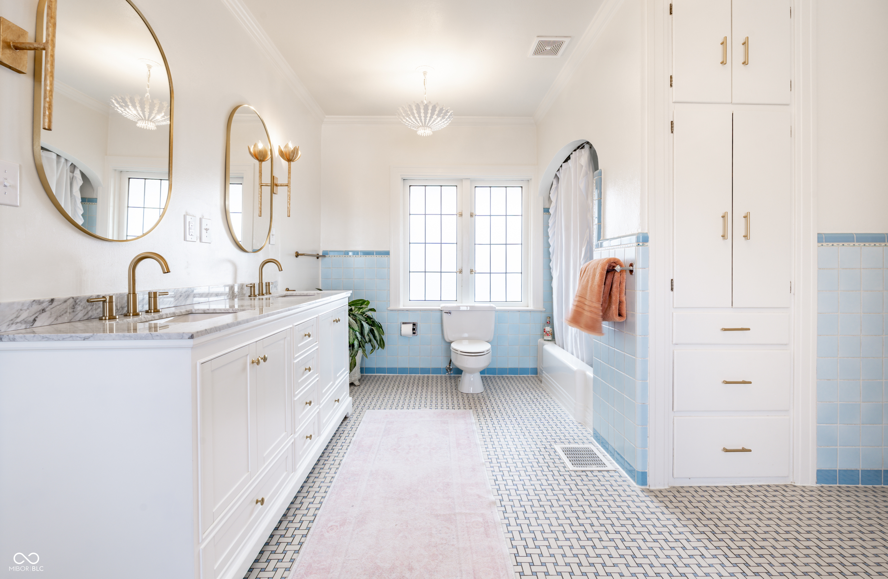 5502 Washington Boulevard