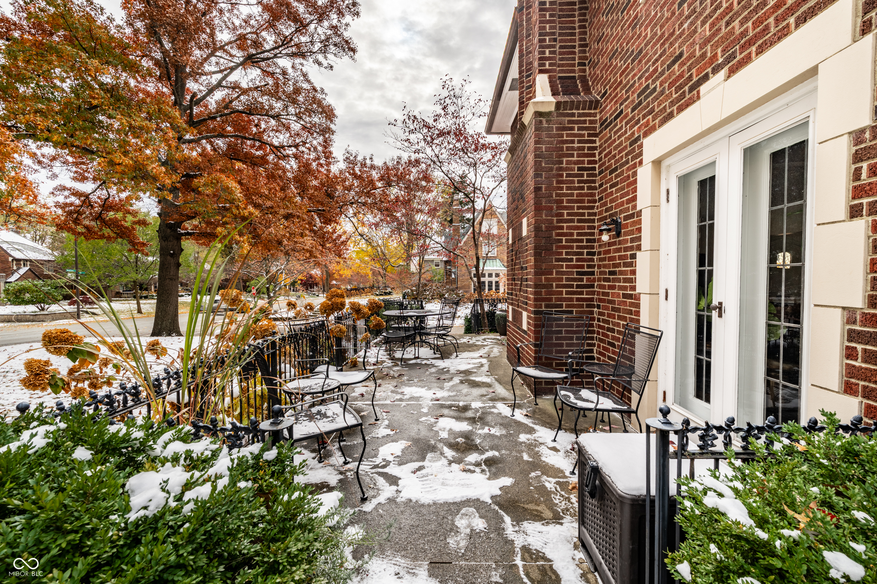 5502 Washington Boulevard