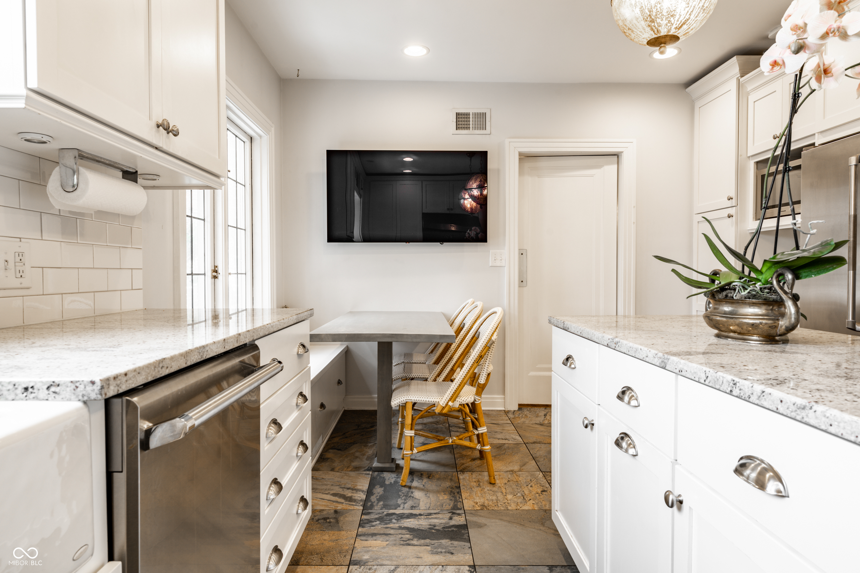 5502 Washington Boulevard