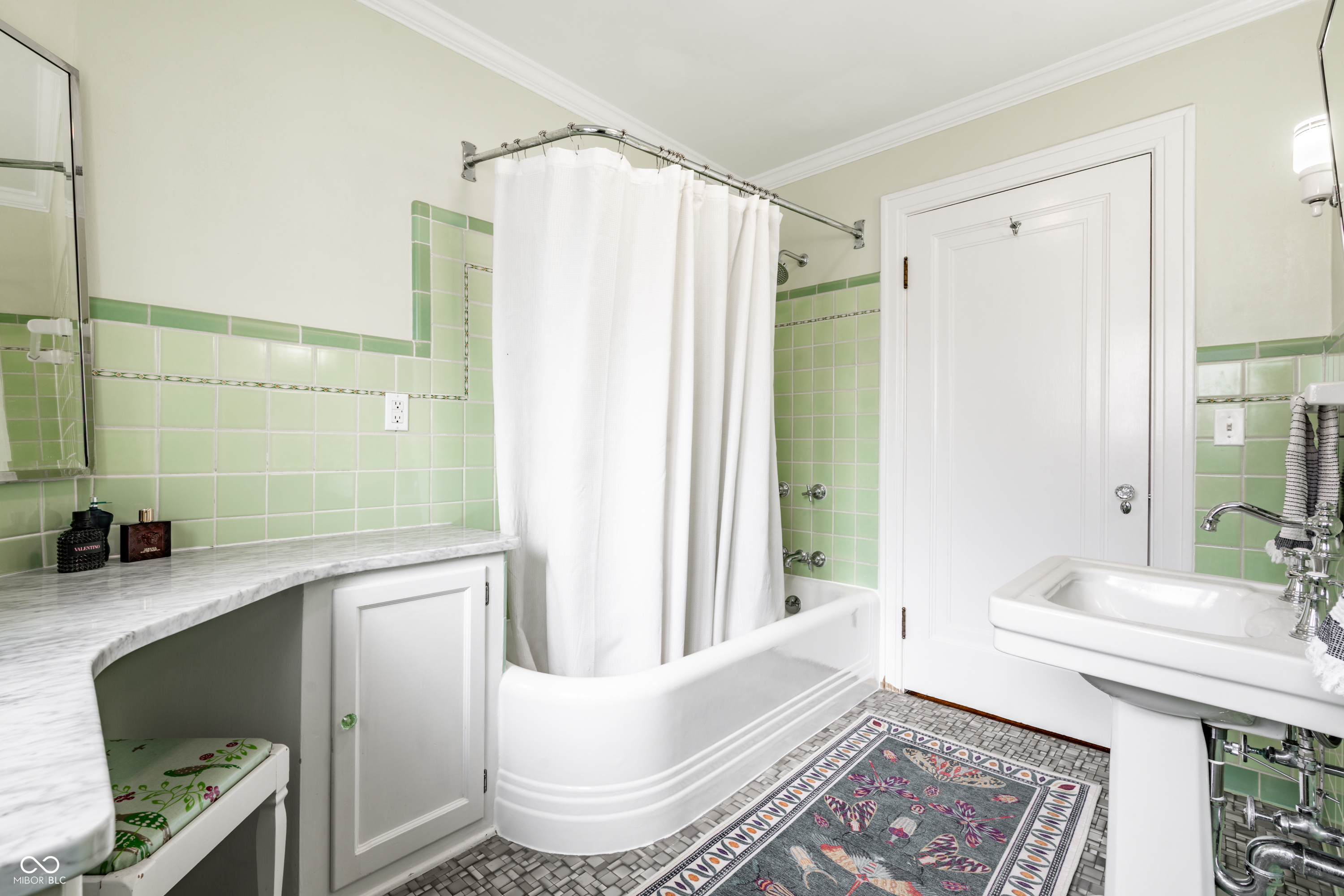 5502 Washington Boulevard