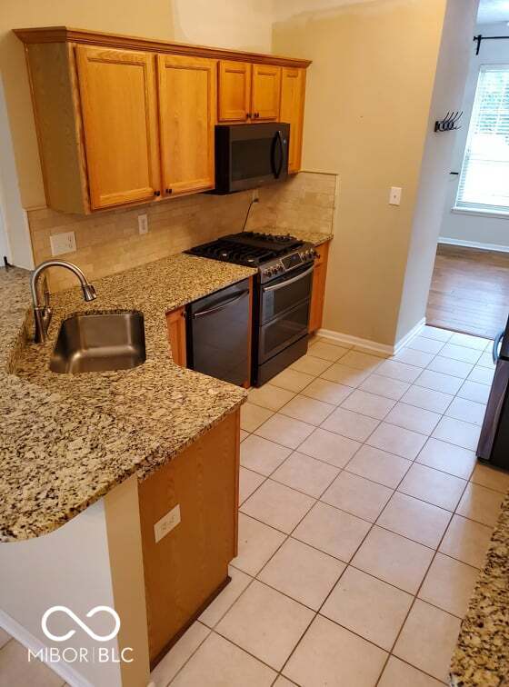 10116 Hawks Lake Drive