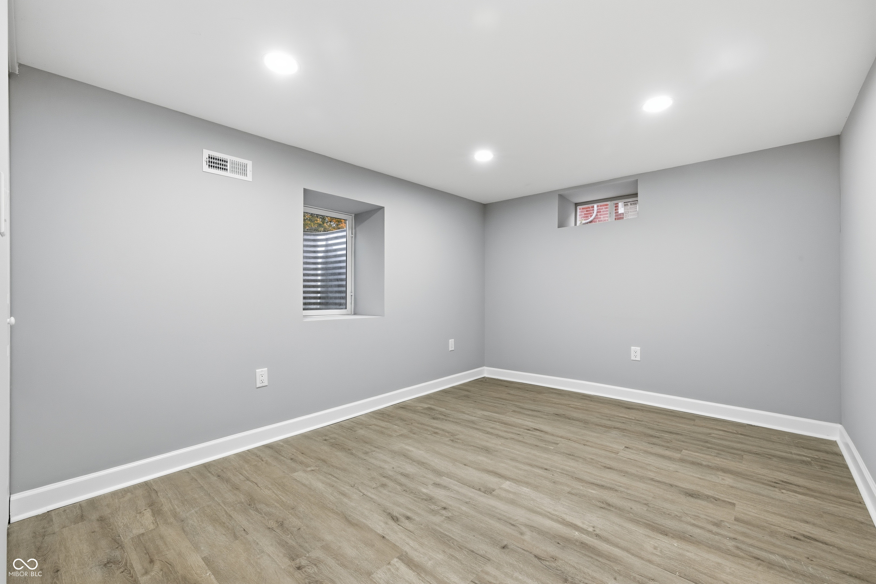 3709 N Layman Avenue