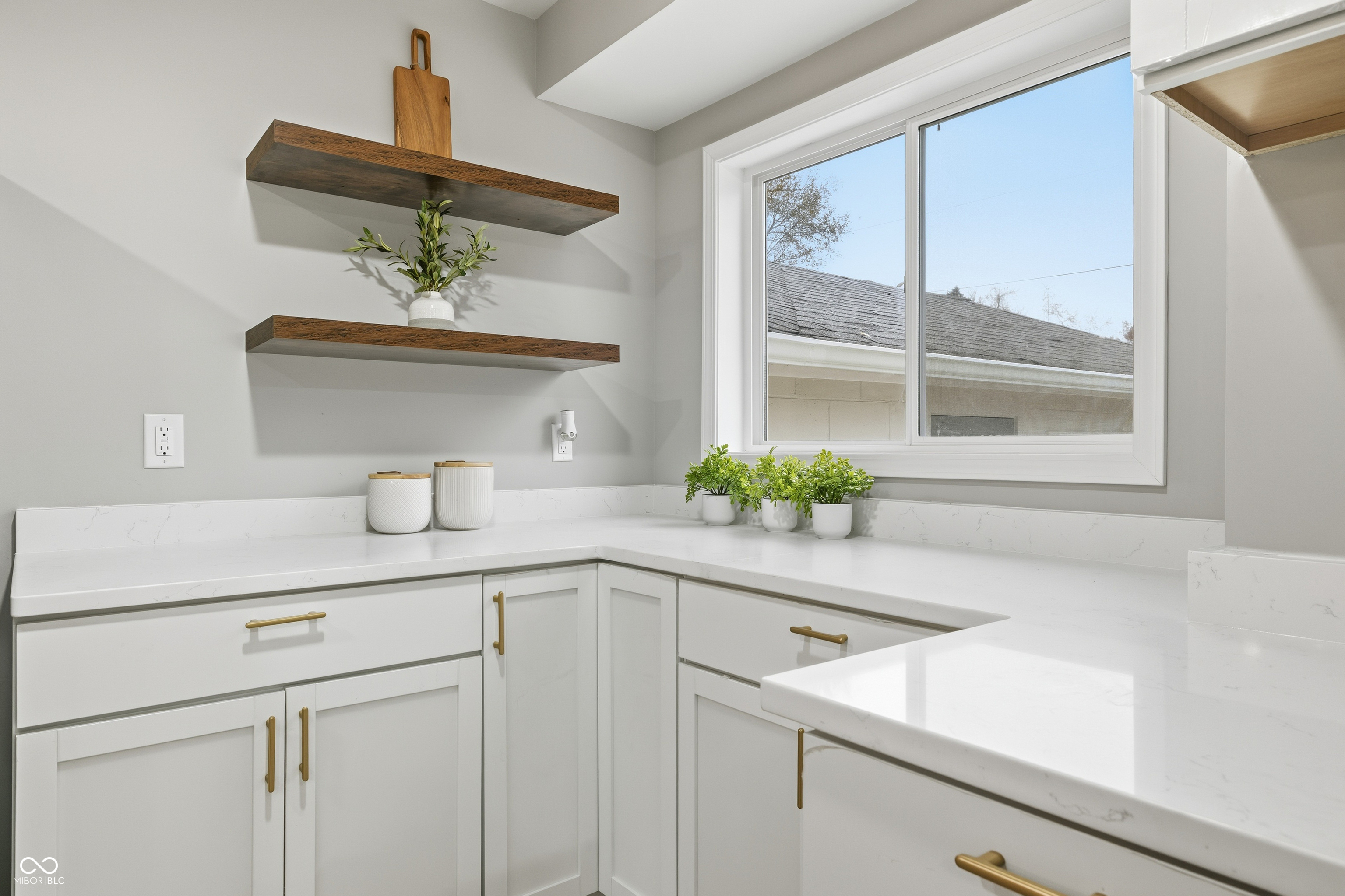 3709 N Layman Avenue