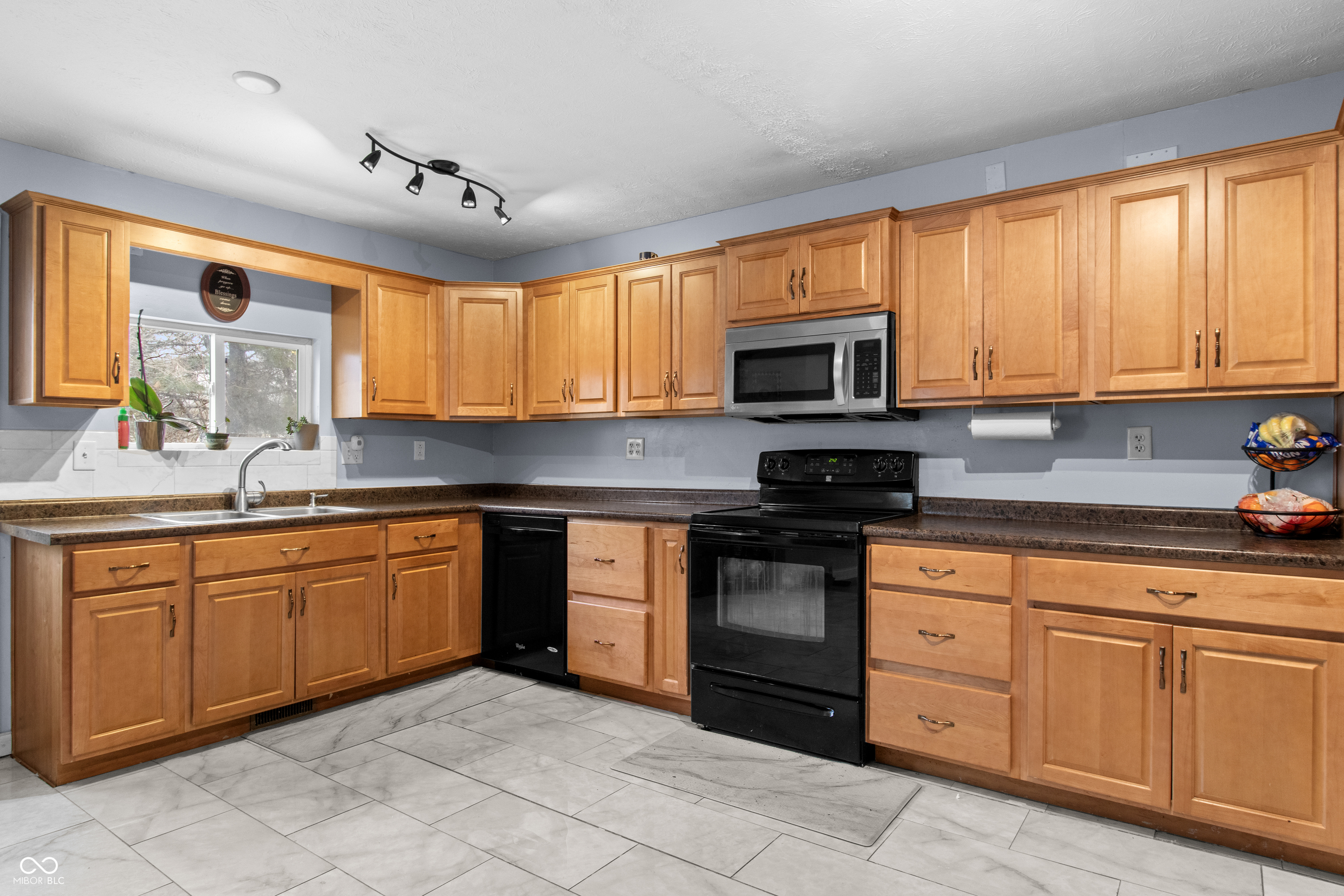 9106 Broken Arrow Road