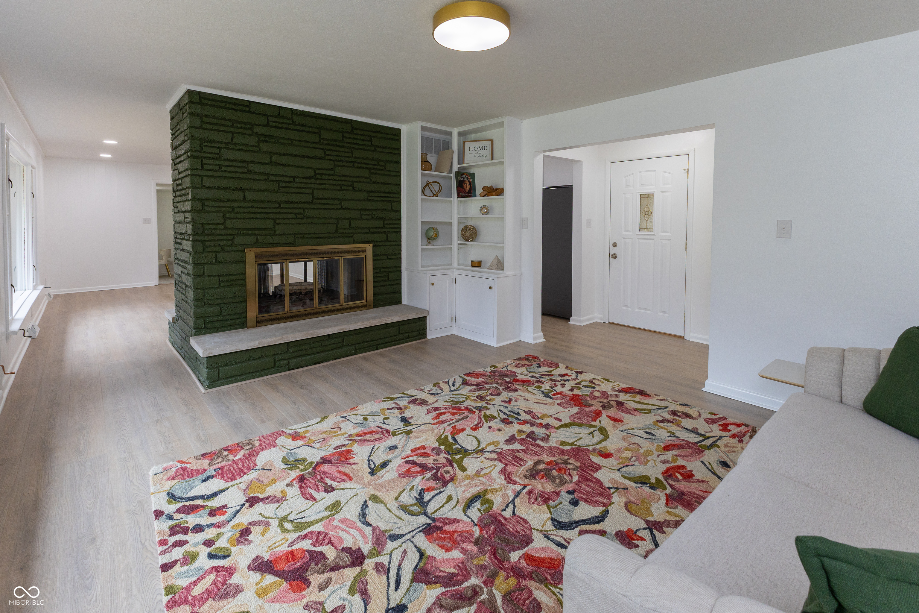 4225 Springwood Trail