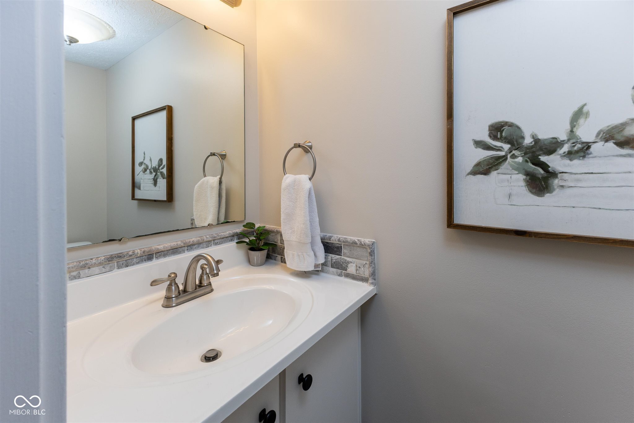 5952 Highgate Circle E