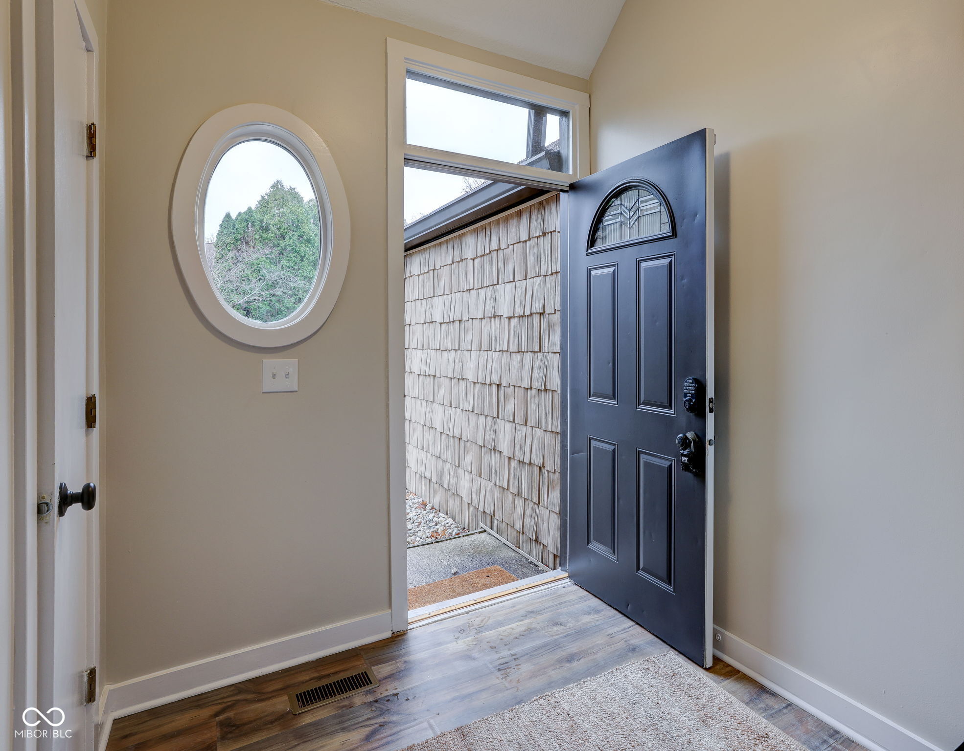 5952 Highgate Circle E