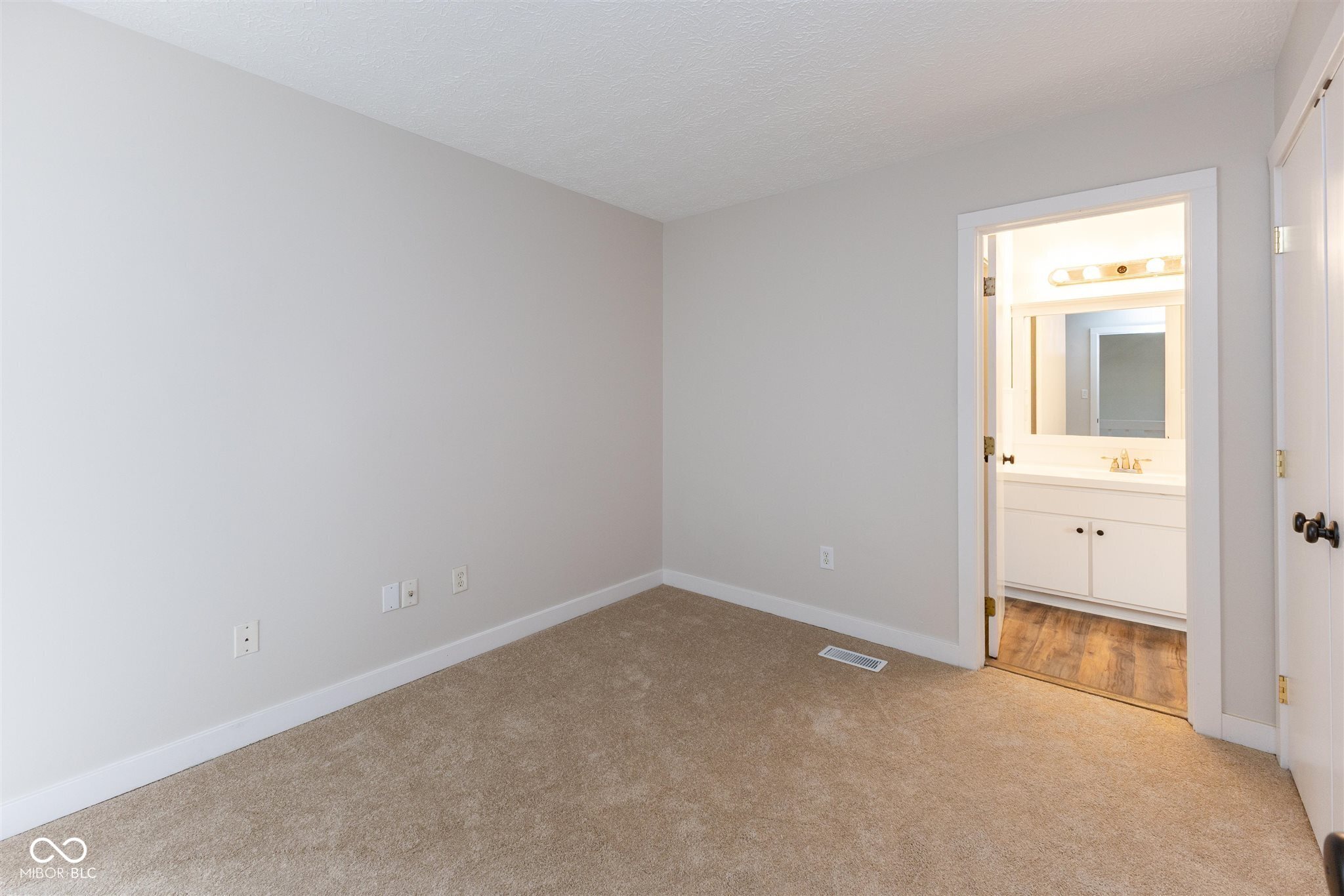 5952 Highgate Circle E