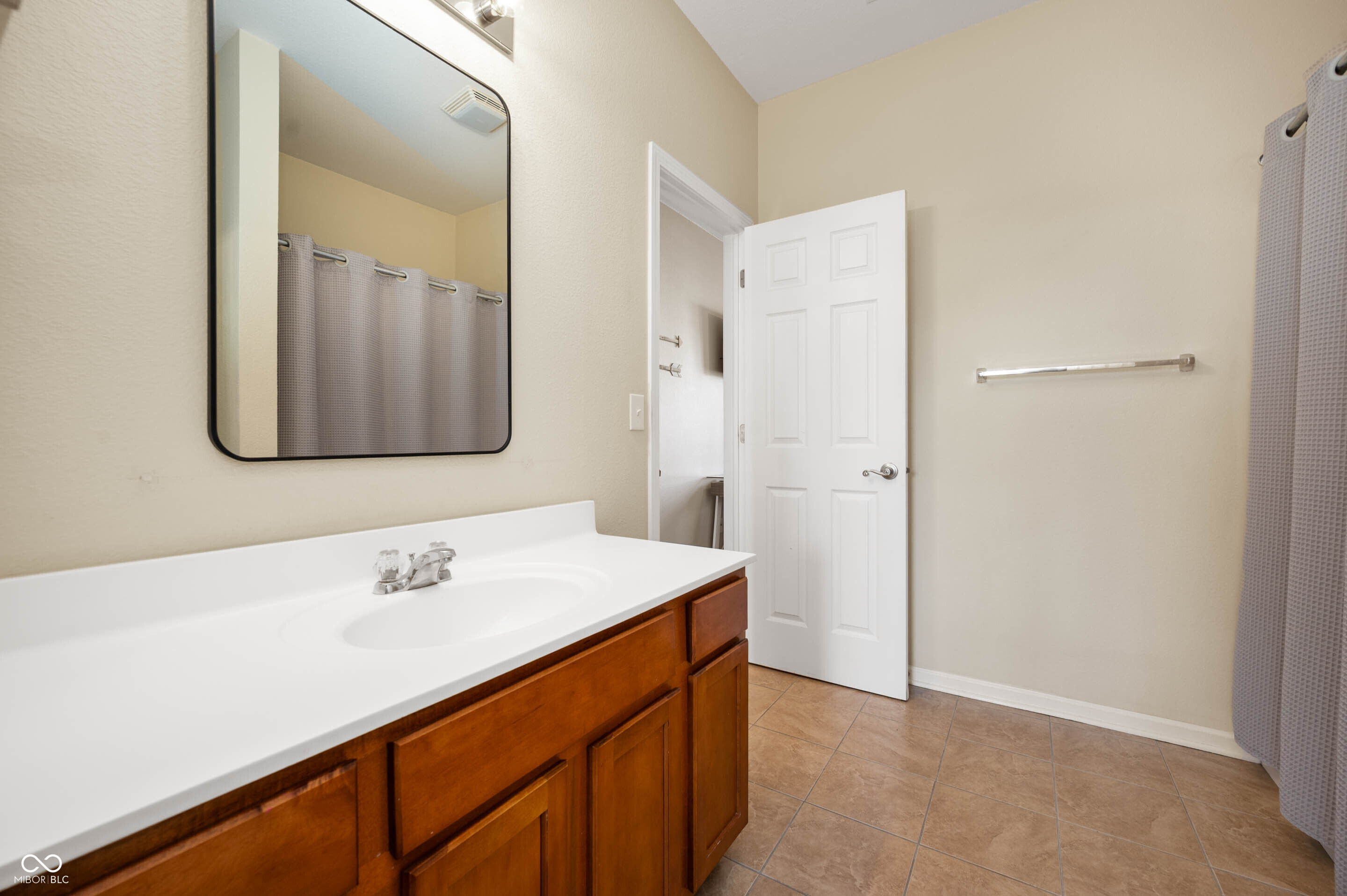 1204 Middlebury Drive