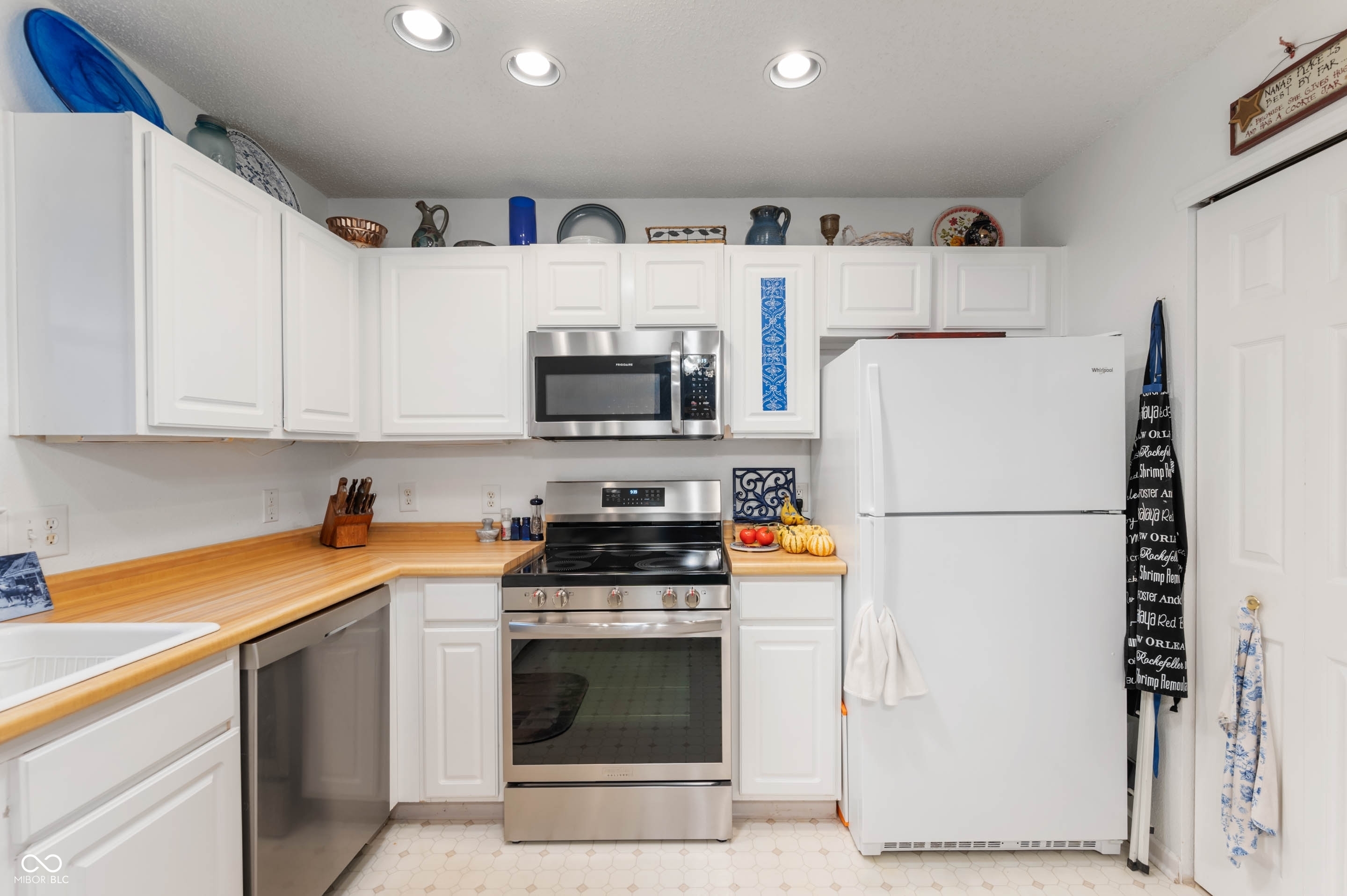 9105 Southernwood Way