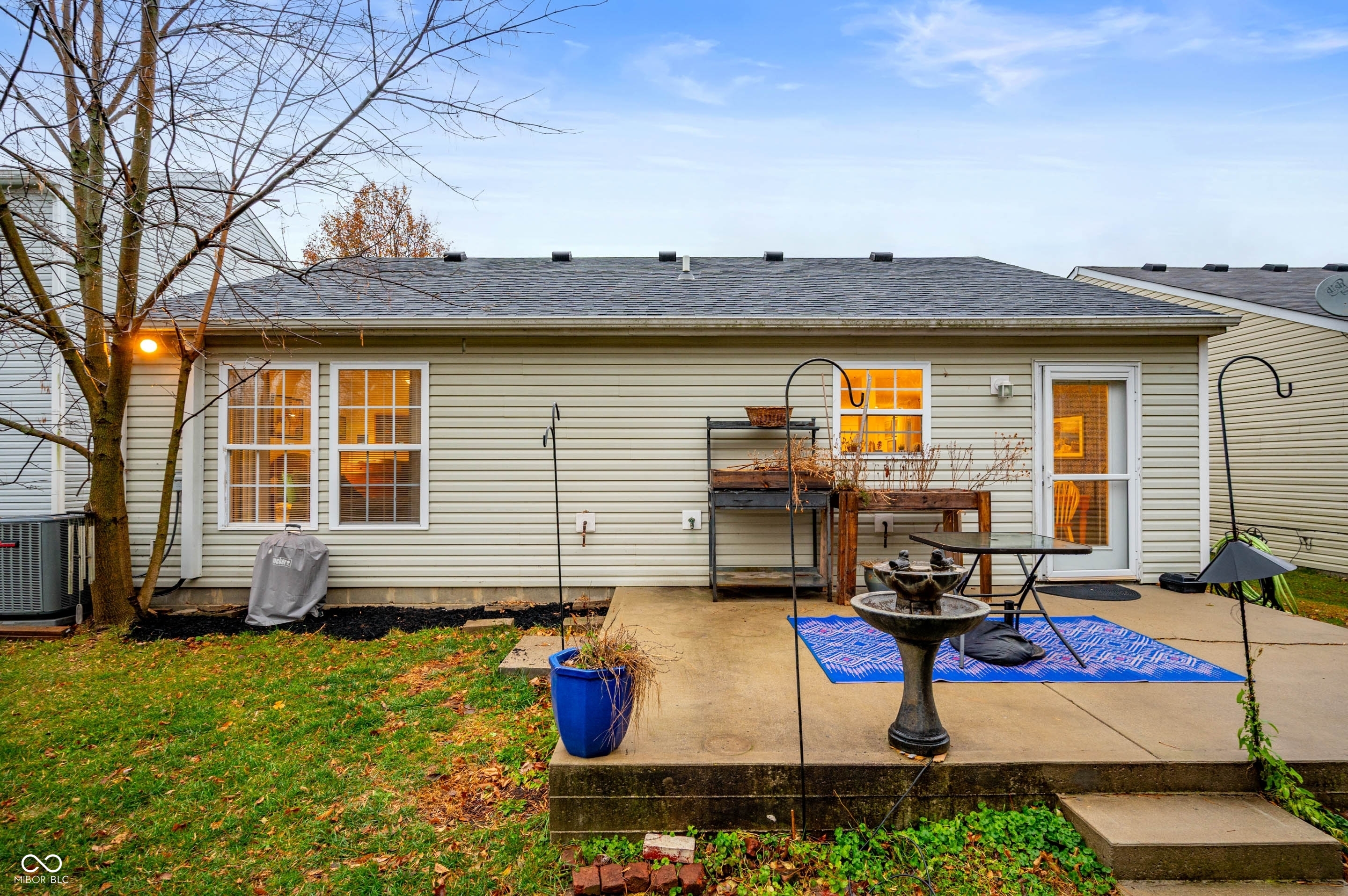 9105 Southernwood Way