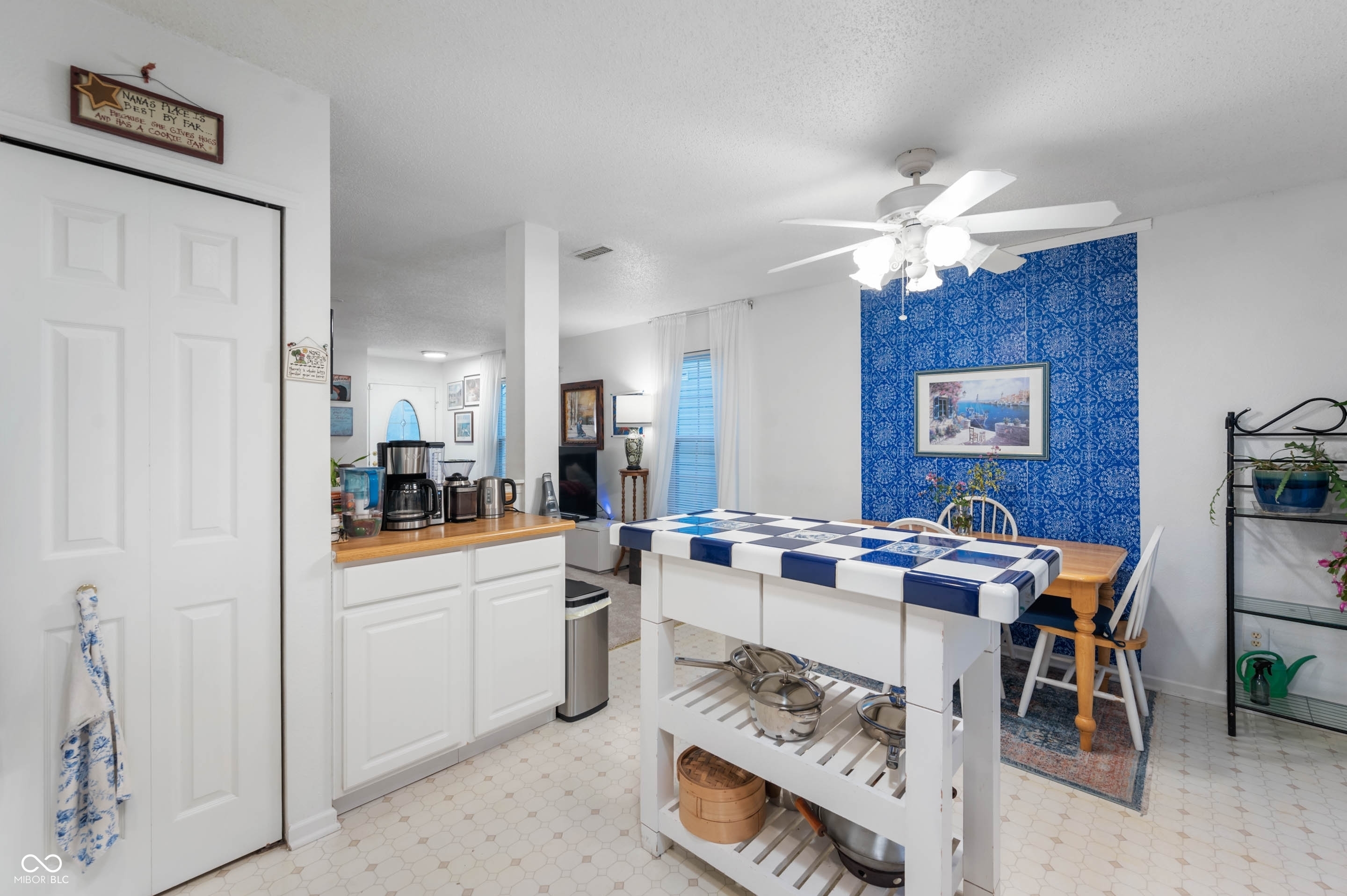 9105 Southernwood Way