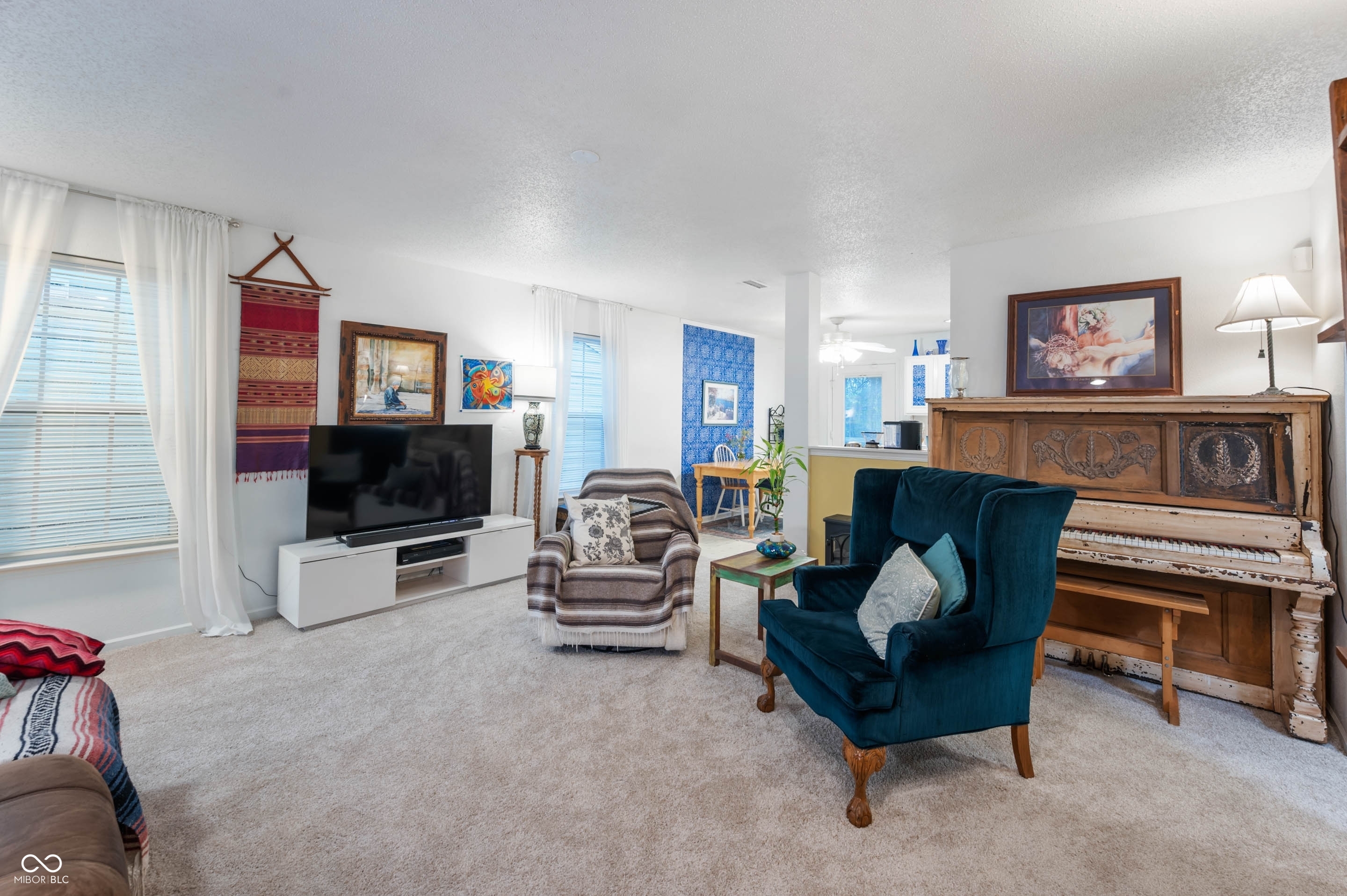 9105 Southernwood Way