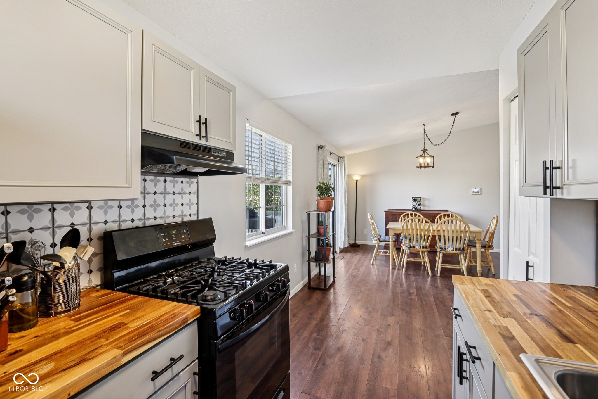 111 Meadow Creek Boulevard