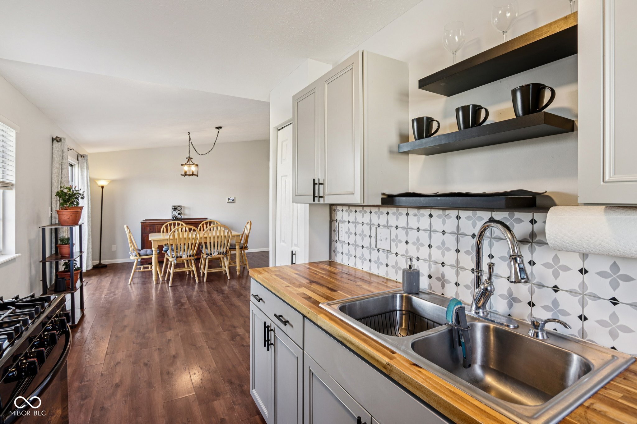 111 Meadow Creek Boulevard