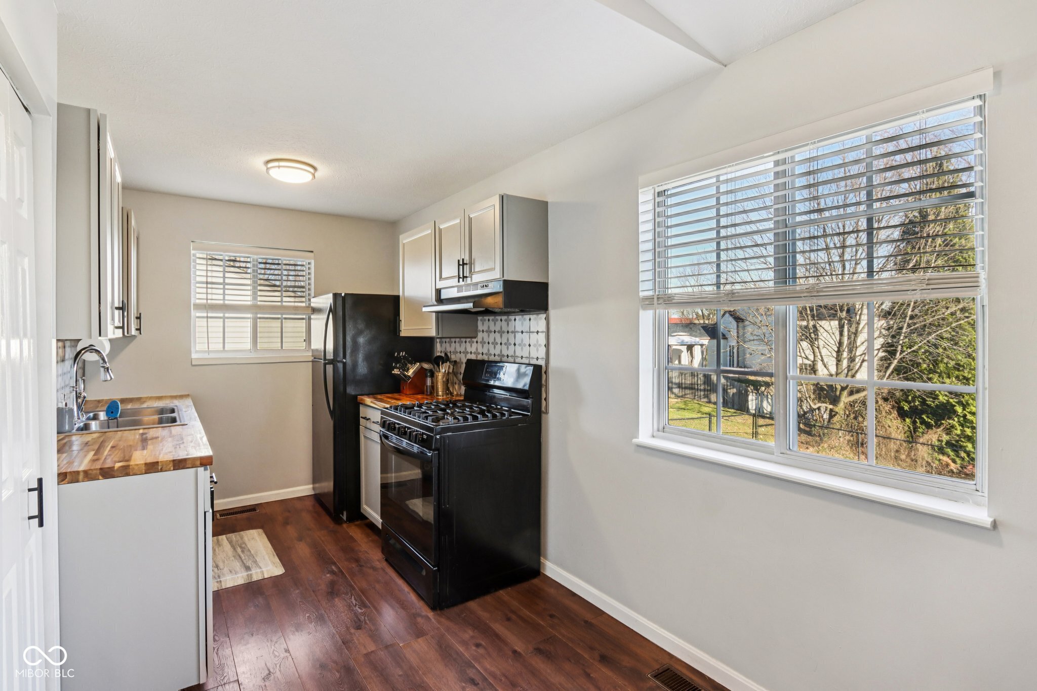 111 Meadow Creek Boulevard