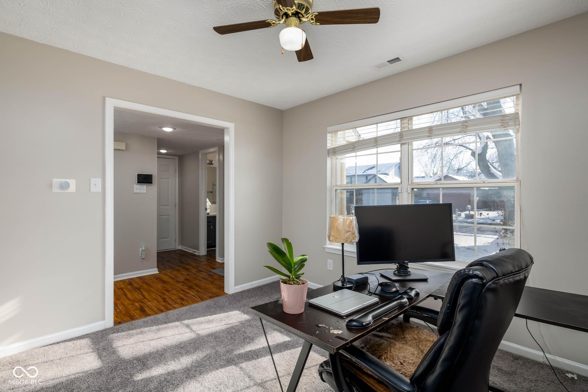 5993 Sycamore Forge Lane