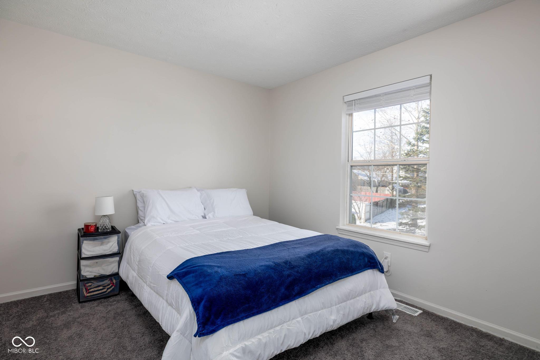 5993 Sycamore Forge Lane