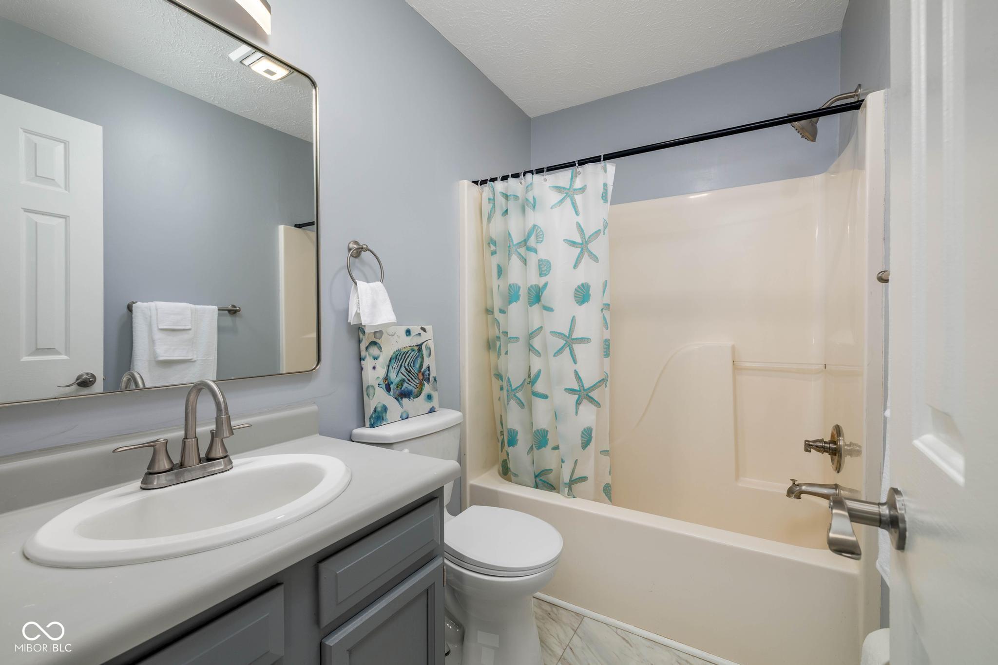 5993 Sycamore Forge Lane