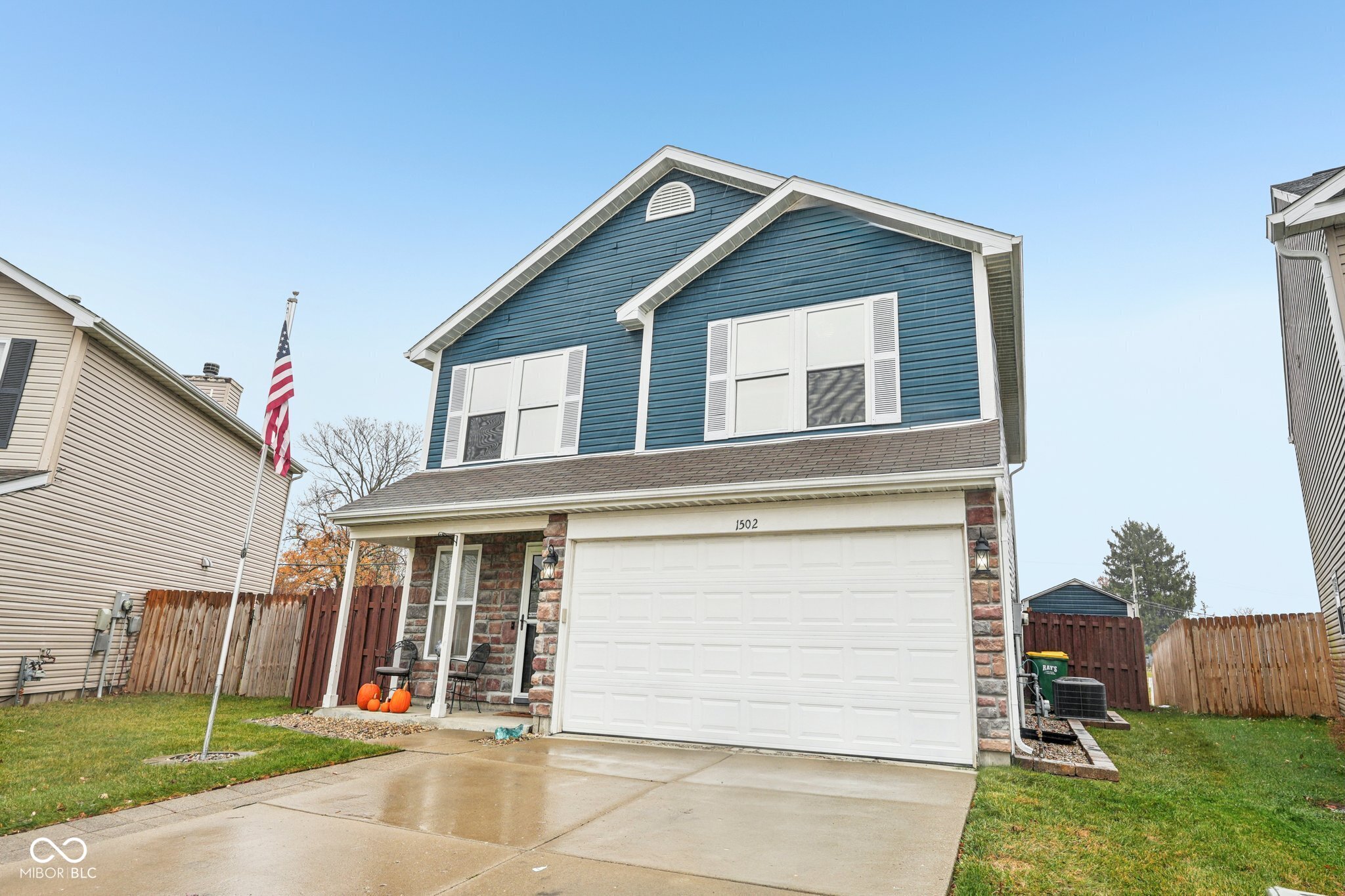 1502 Round Lake Court