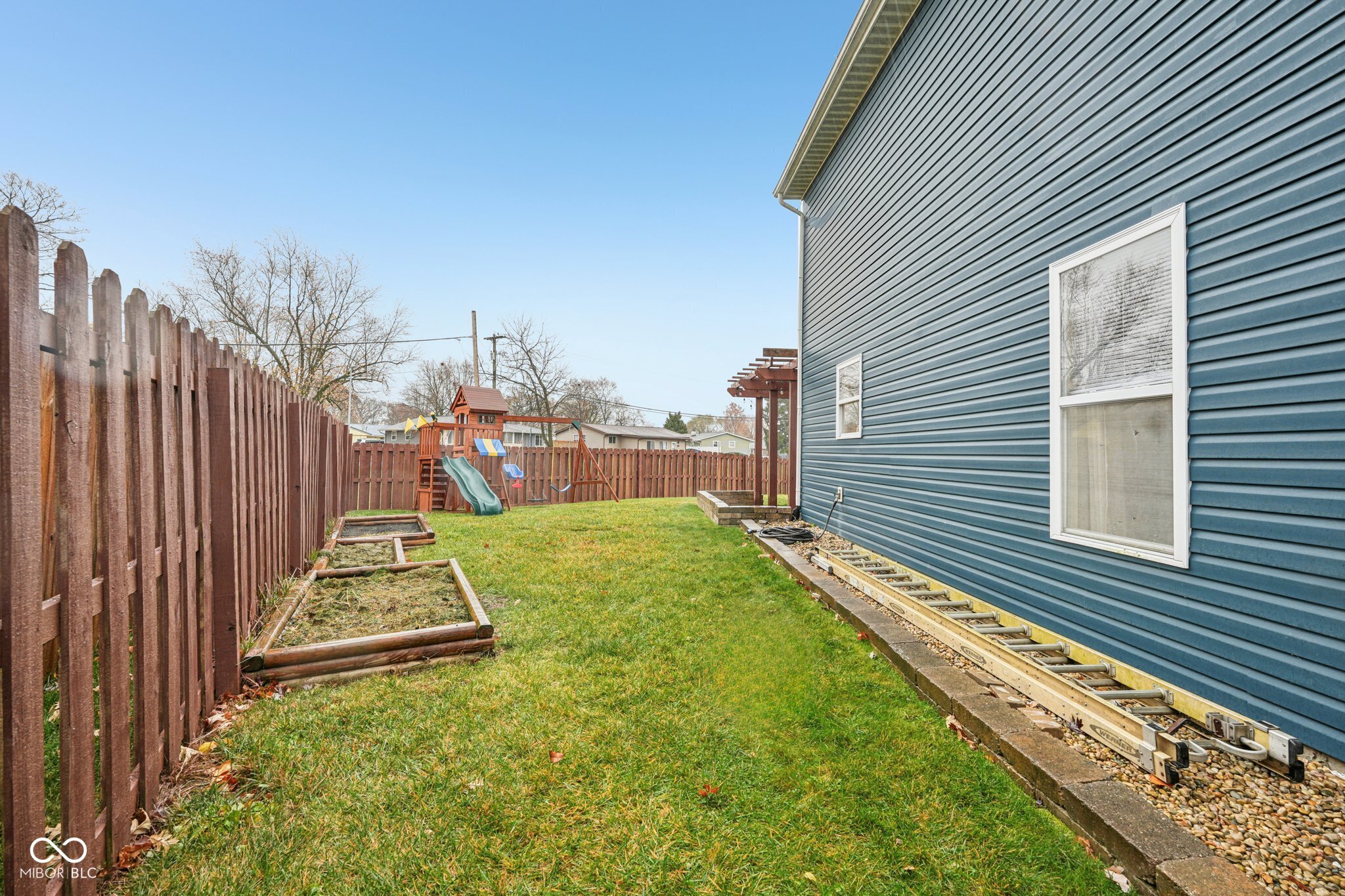 1502 Round Lake Court