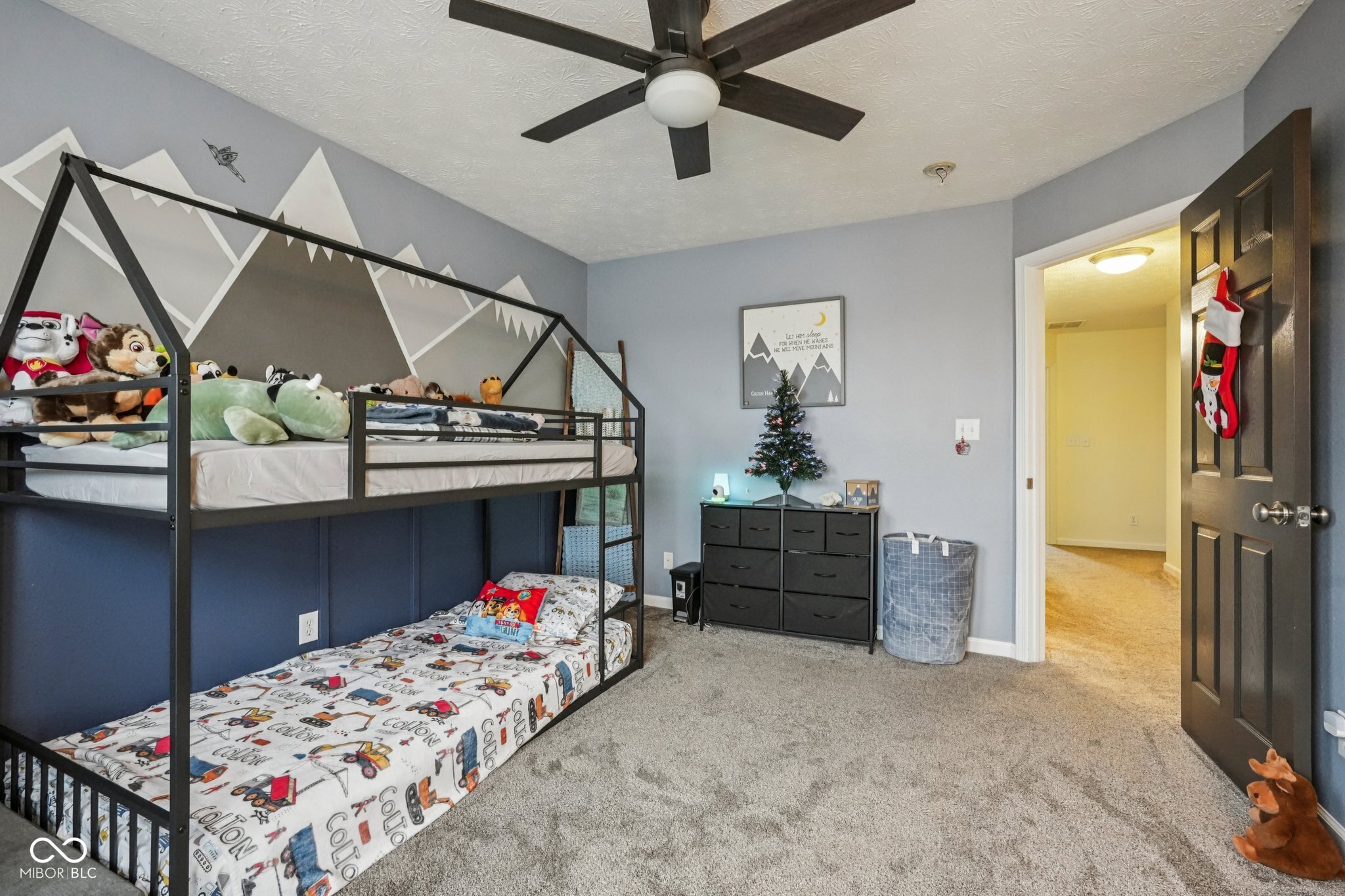 1502 Round Lake Court