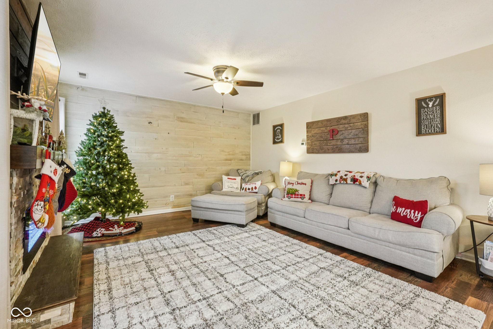 1502 Round Lake Court