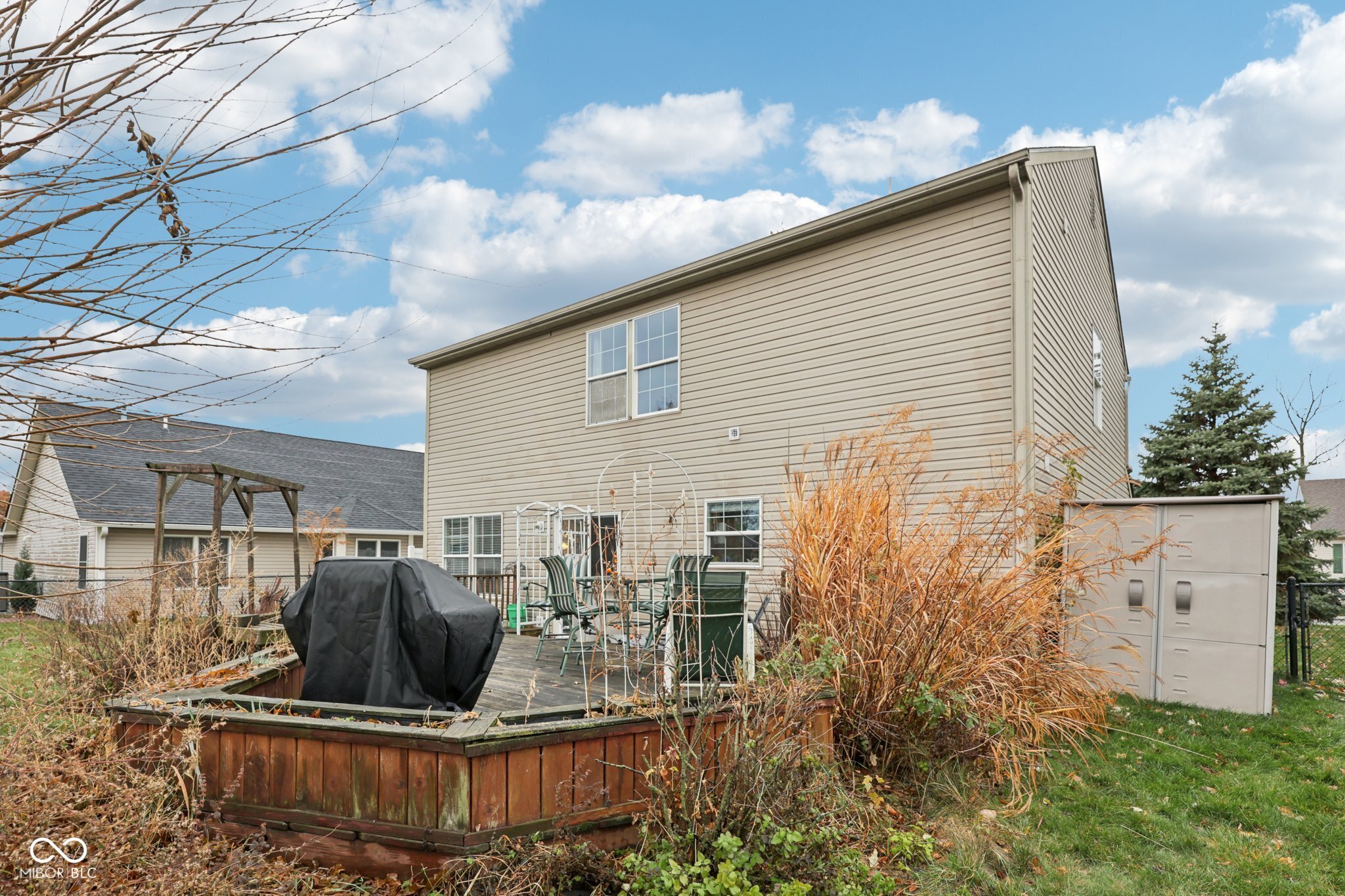 2411 Lakeshore Court