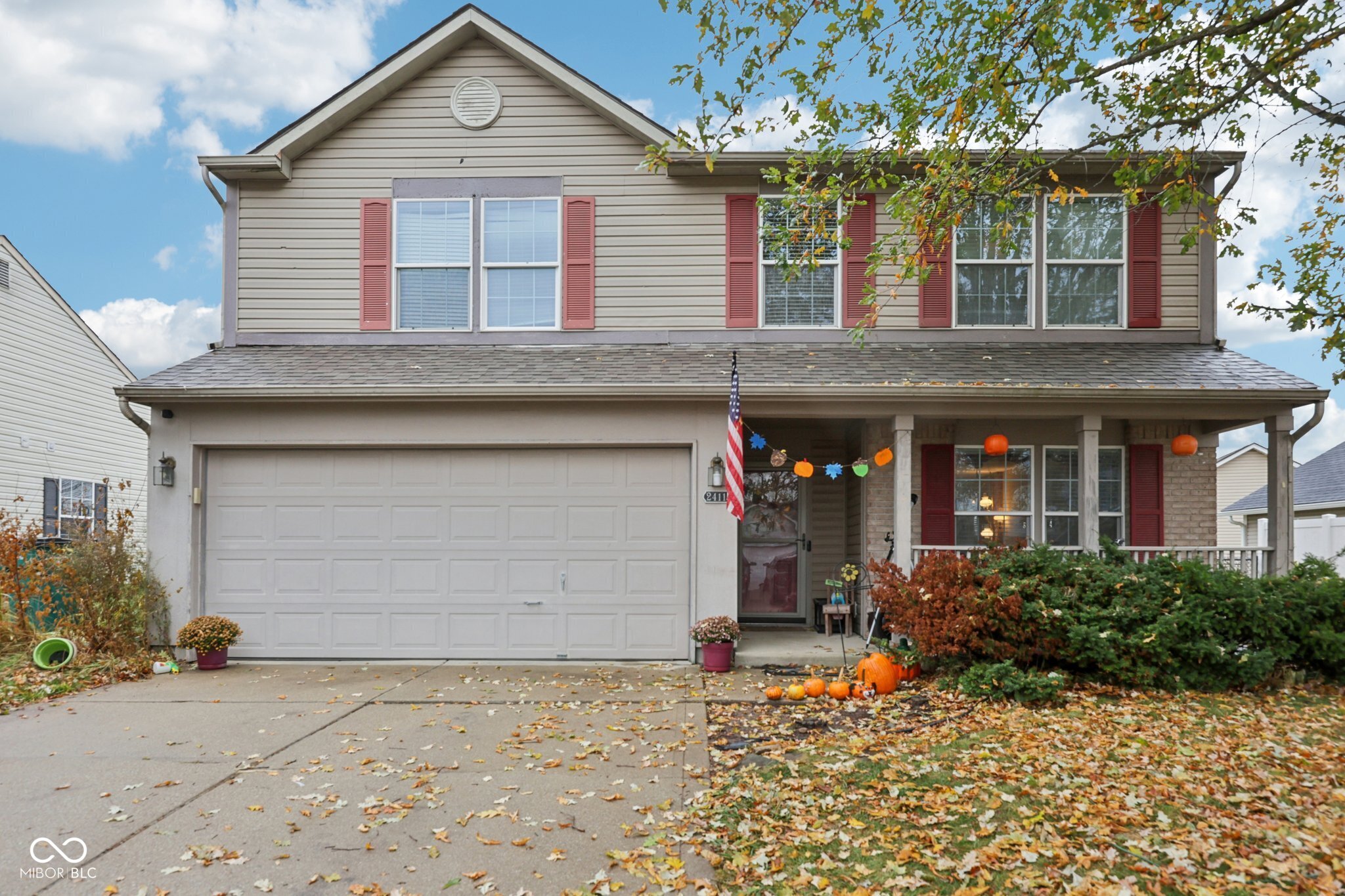 2411 Lakeshore Court