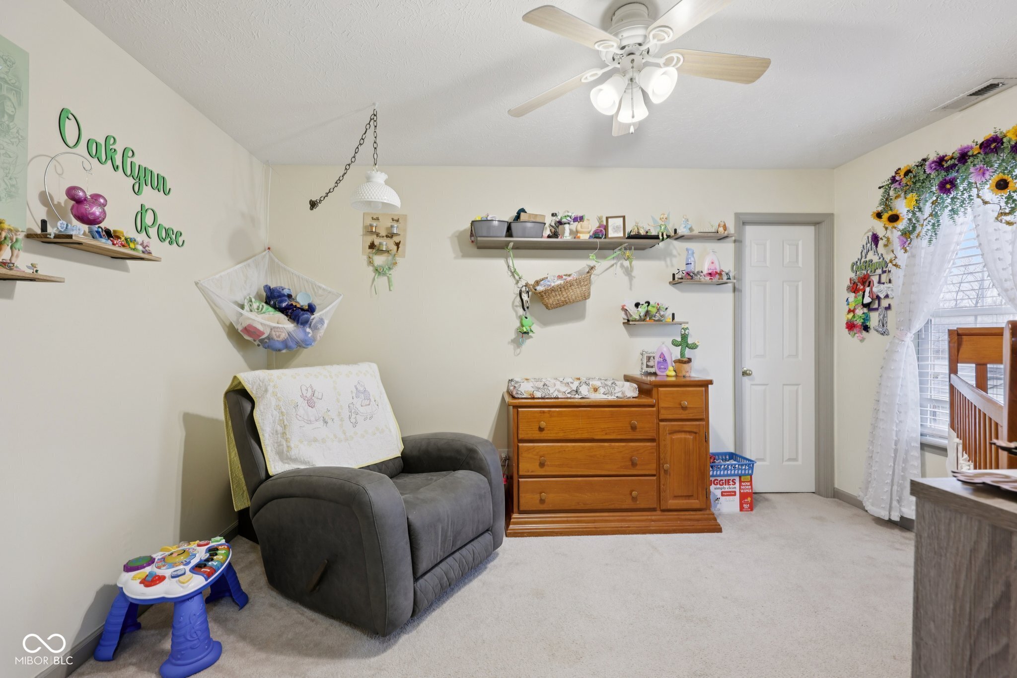 2411 Lakeshore Court