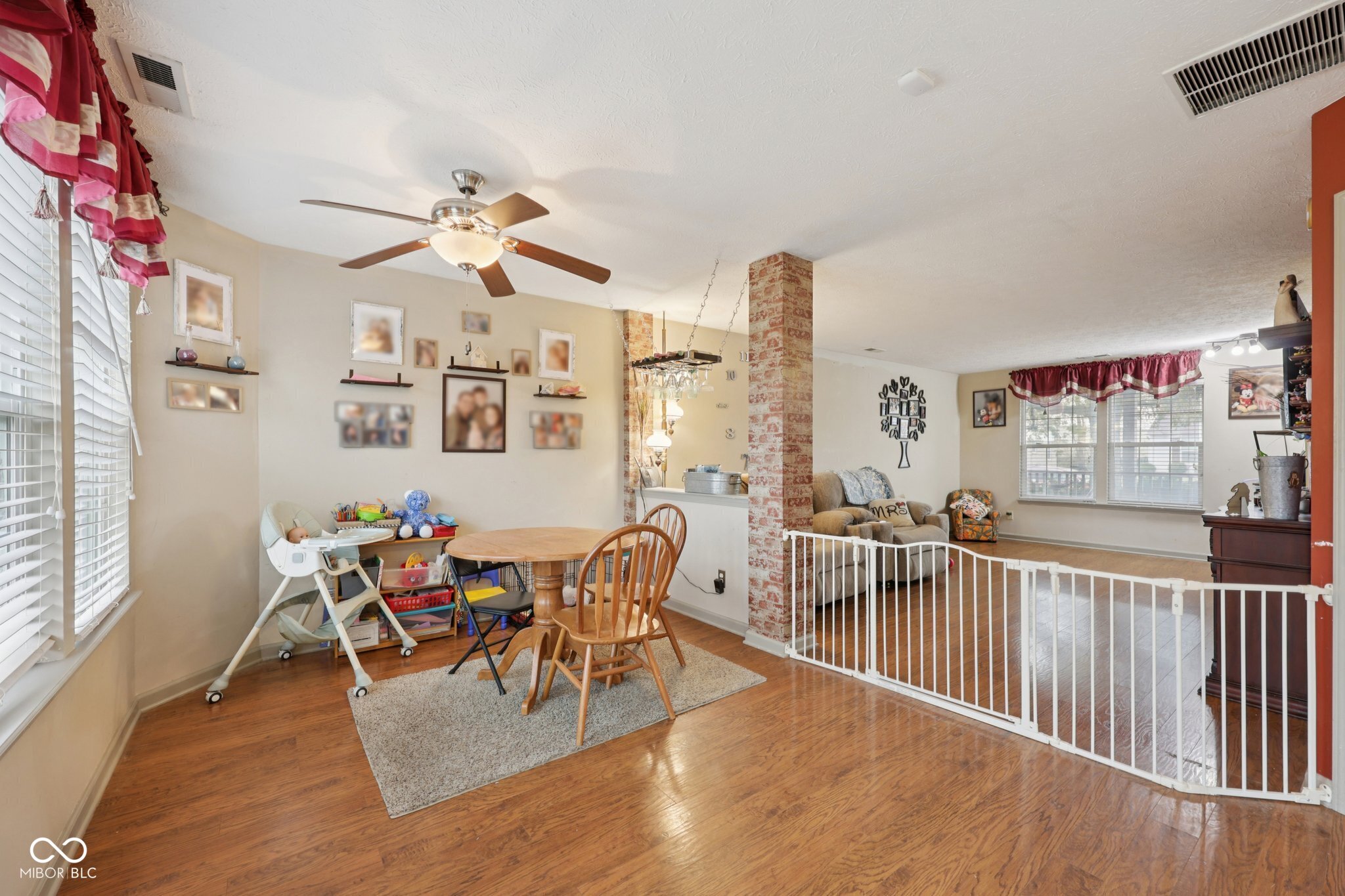 2411 Lakeshore Court