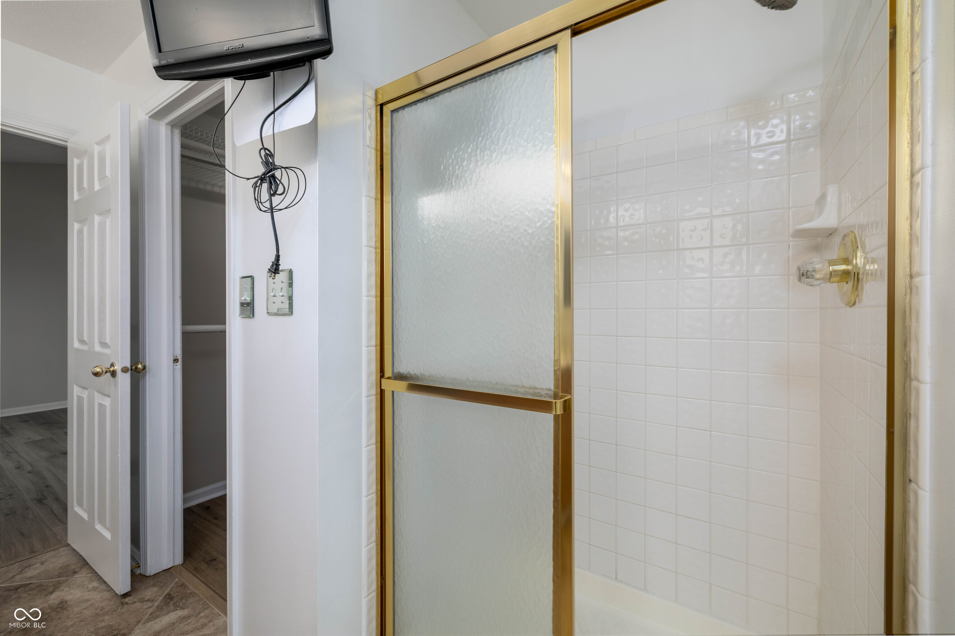 6357 Hollingsworth Drive