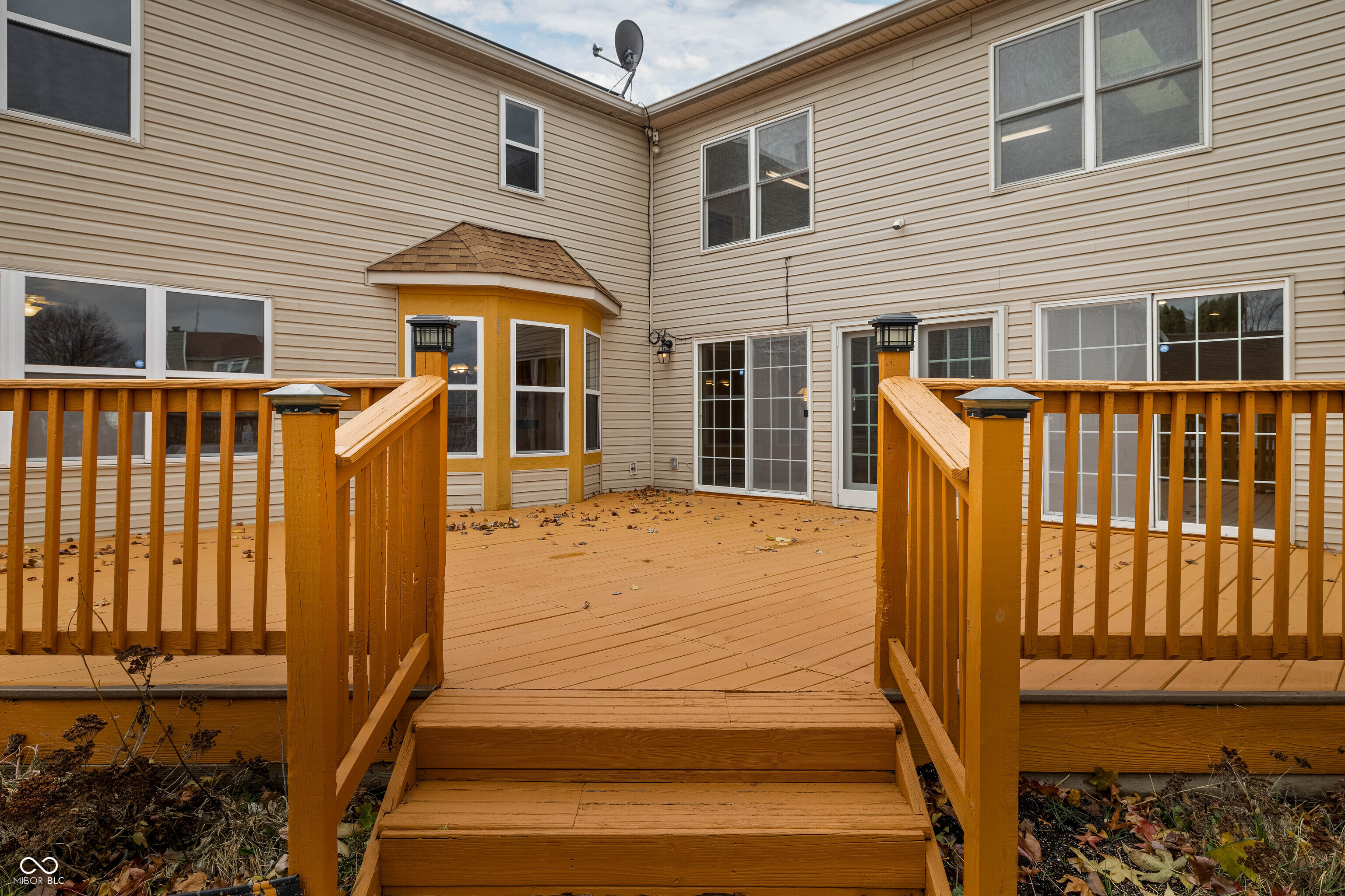 6357 Hollingsworth Drive