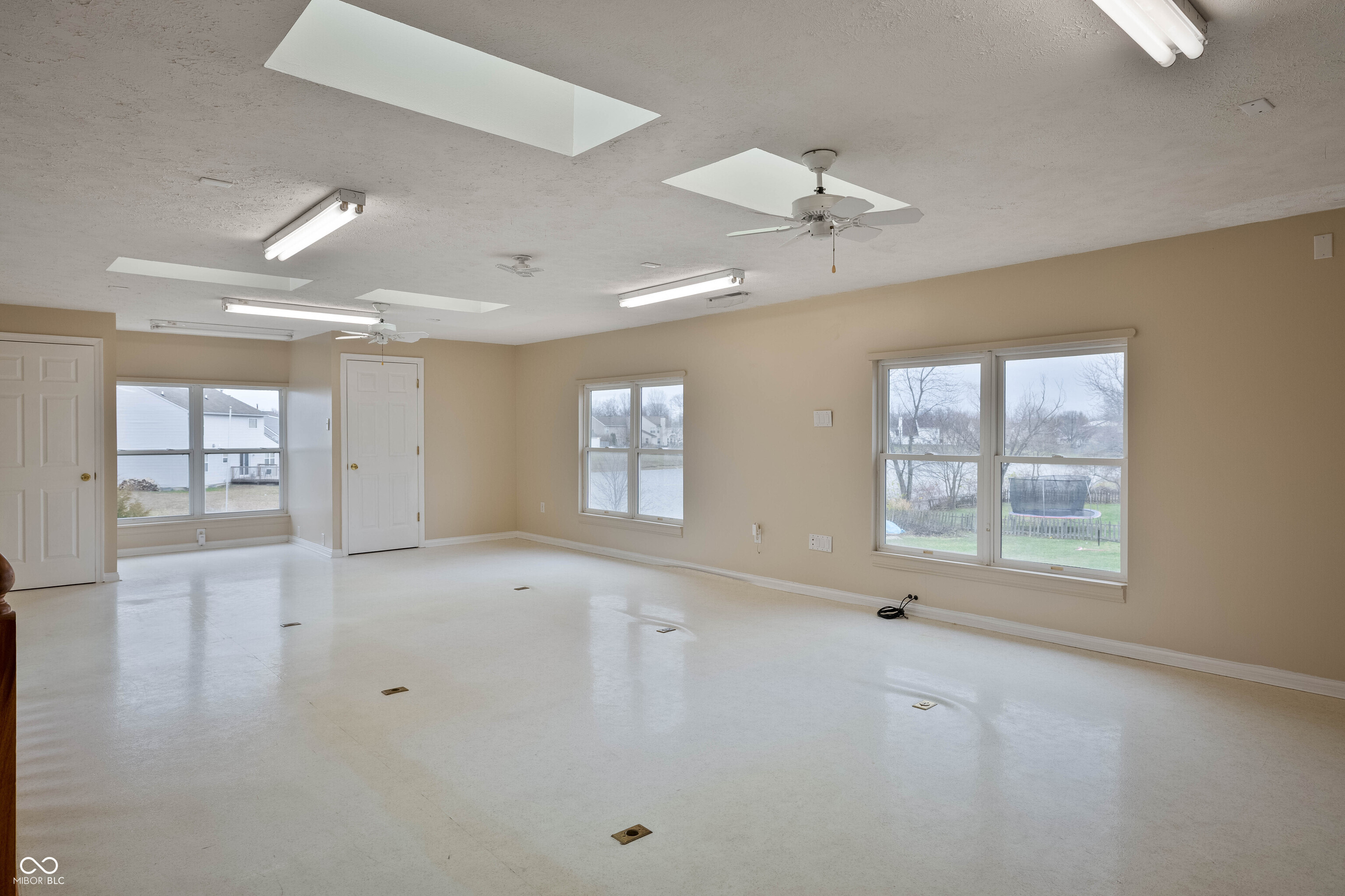 6357 Hollingsworth Drive