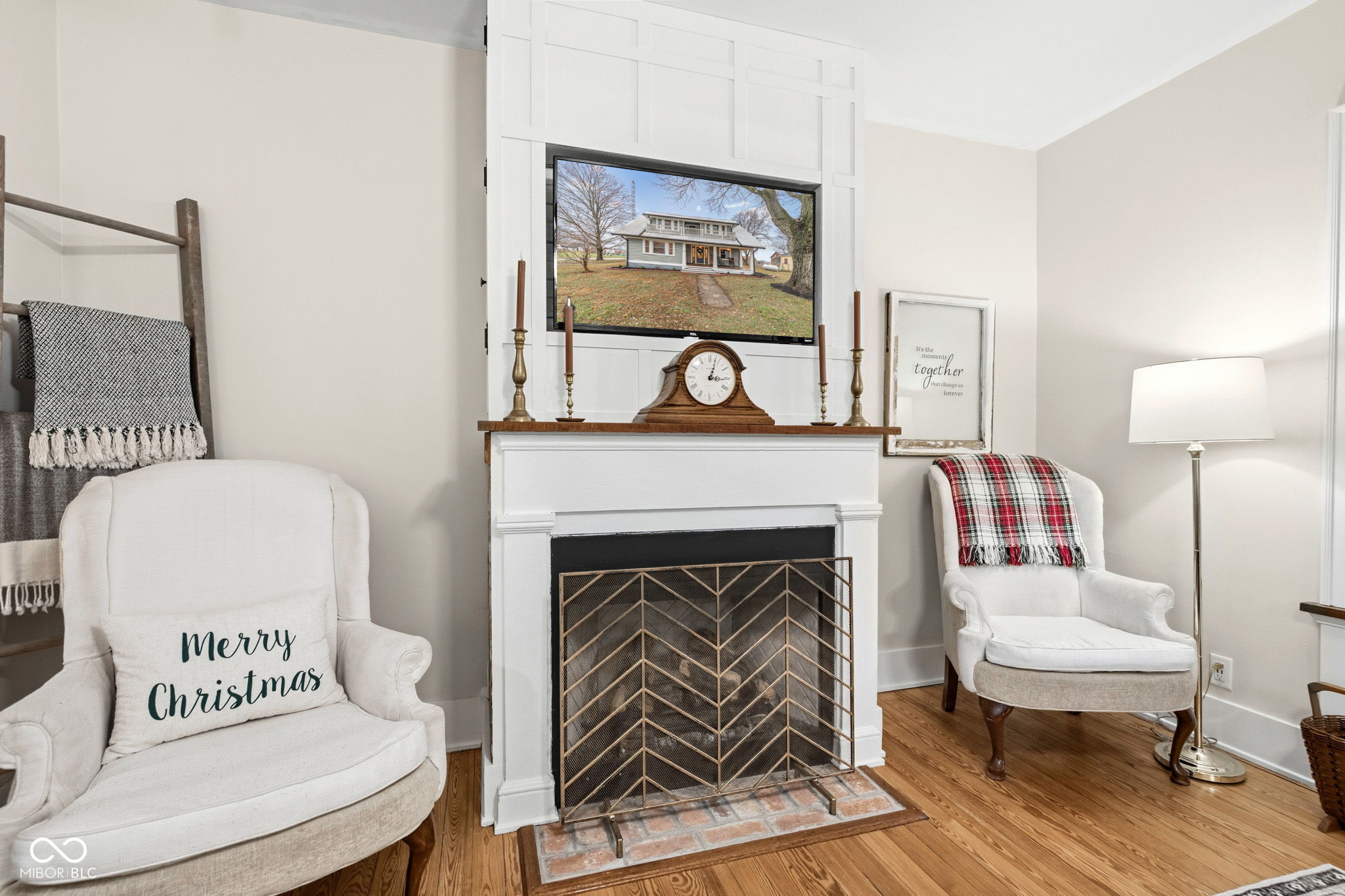 419 S Wilbur Wright Road