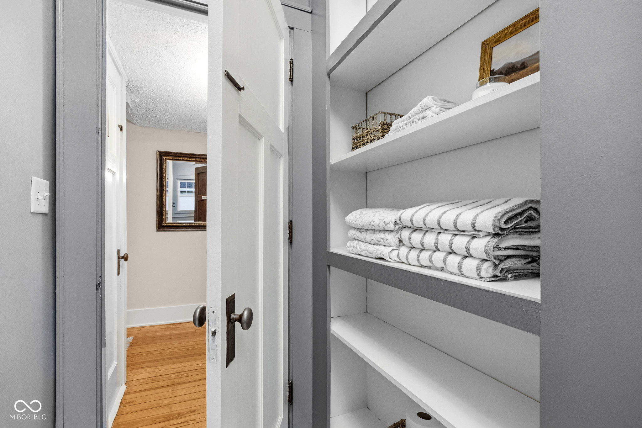 419 S Wilbur Wright Road