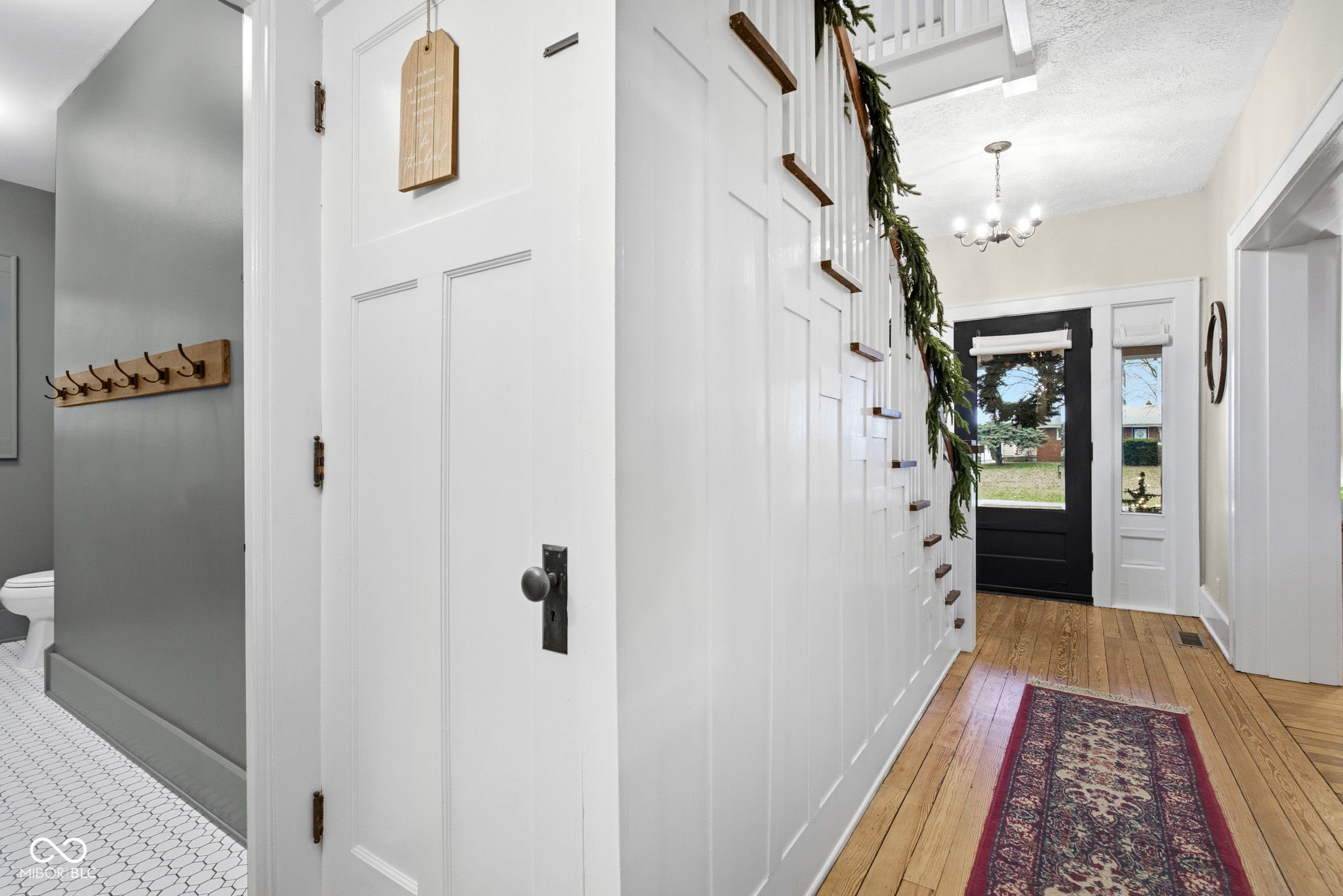 419 S Wilbur Wright Road