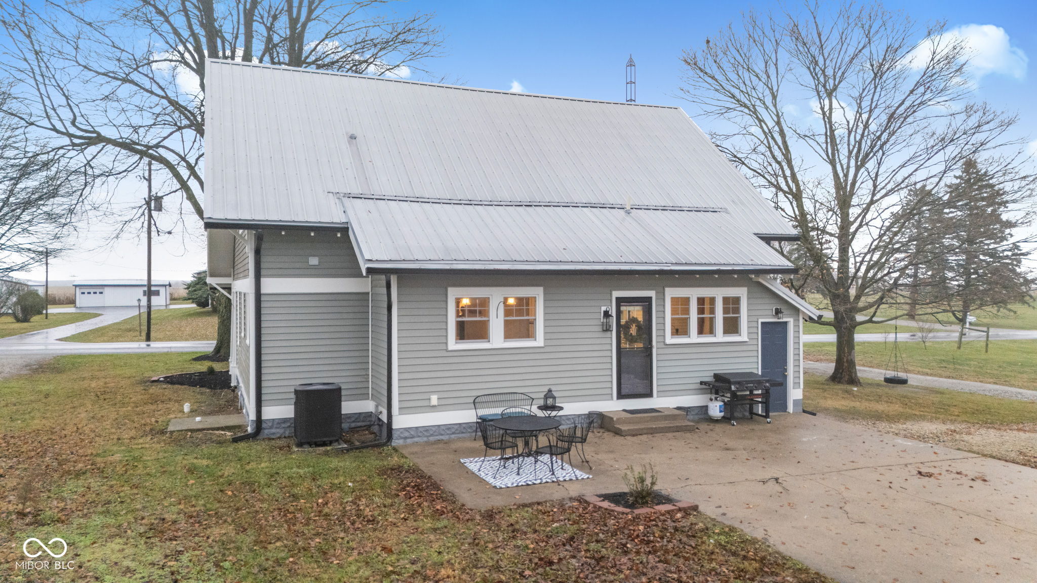 419 S Wilbur Wright Road