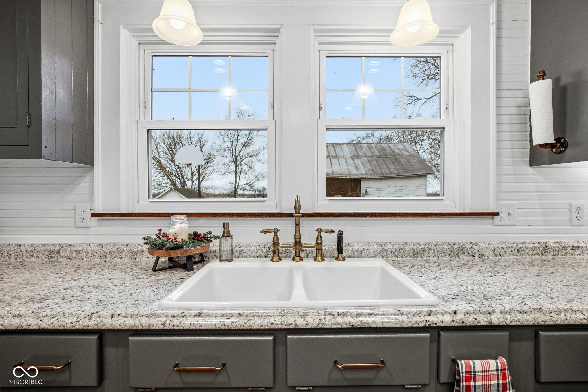 419 S Wilbur Wright Road